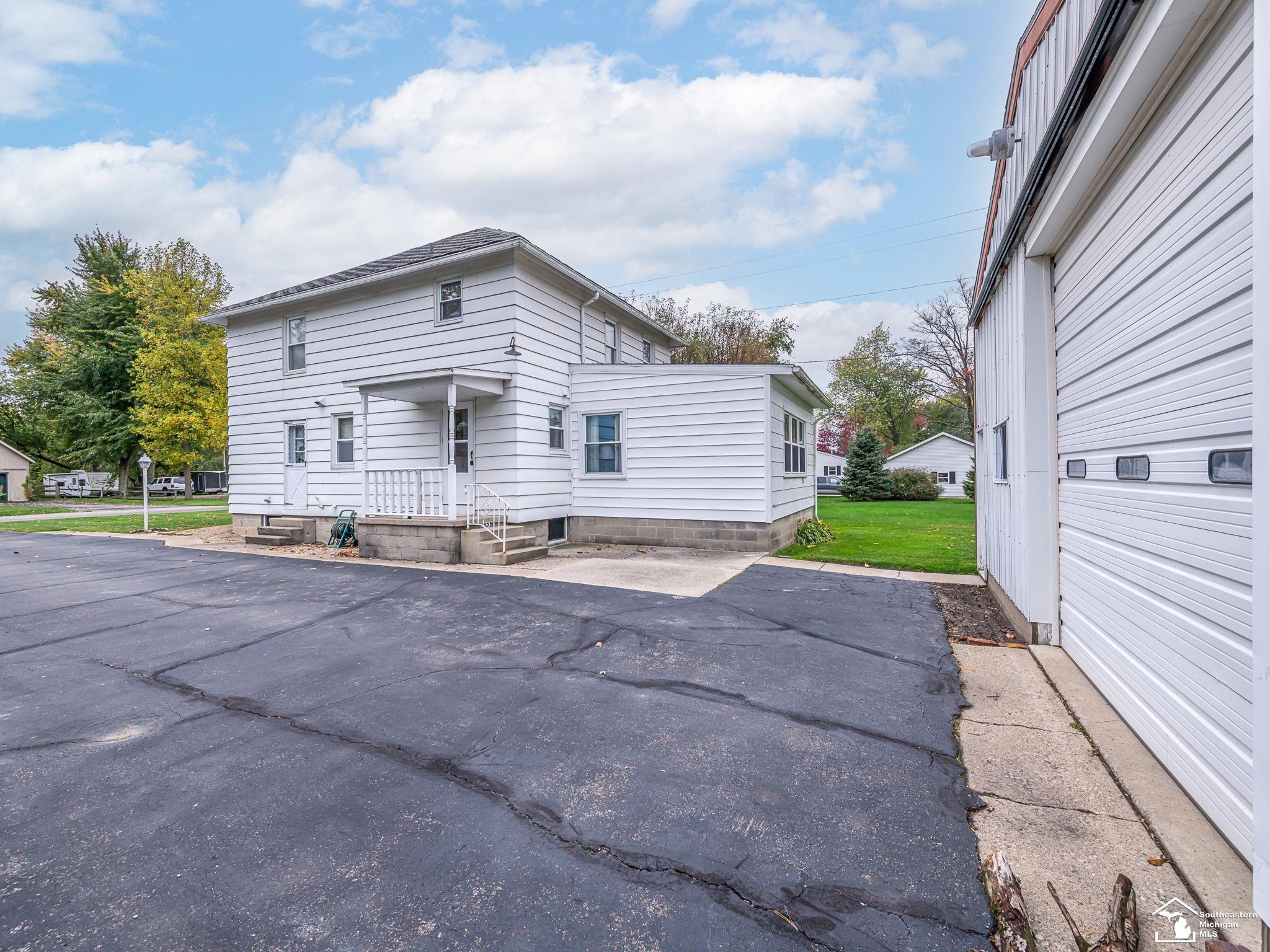 138 W Madison Street