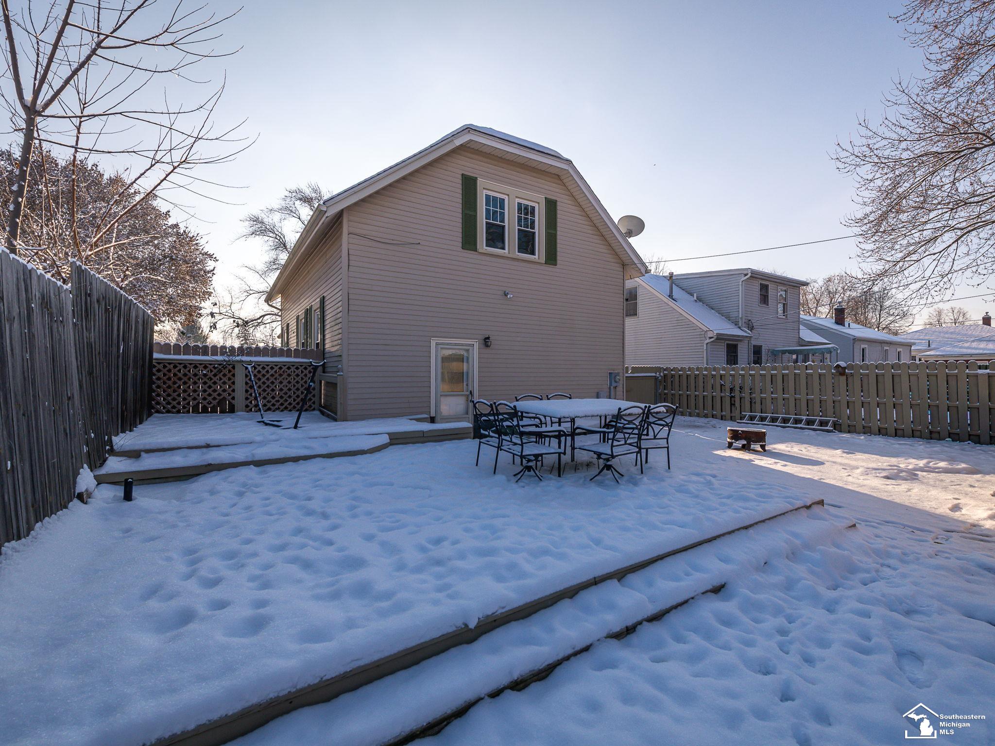 928 Wolverine Avenue