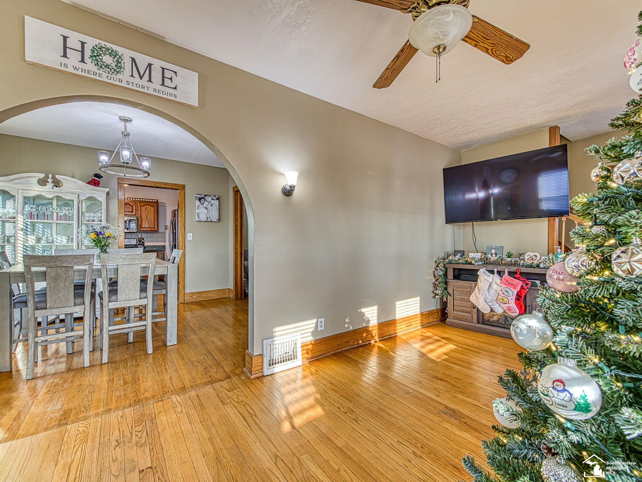 928 Wolverine Avenue