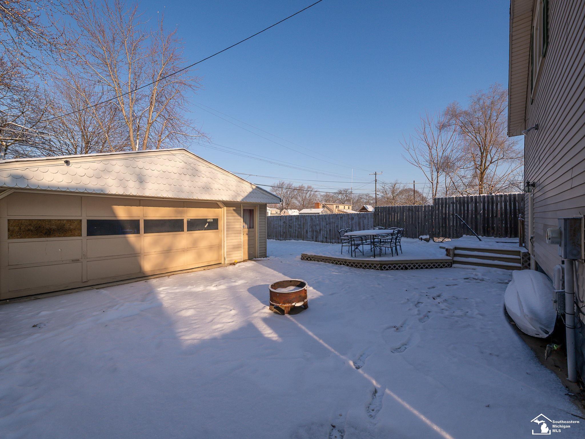 928 Wolverine Avenue