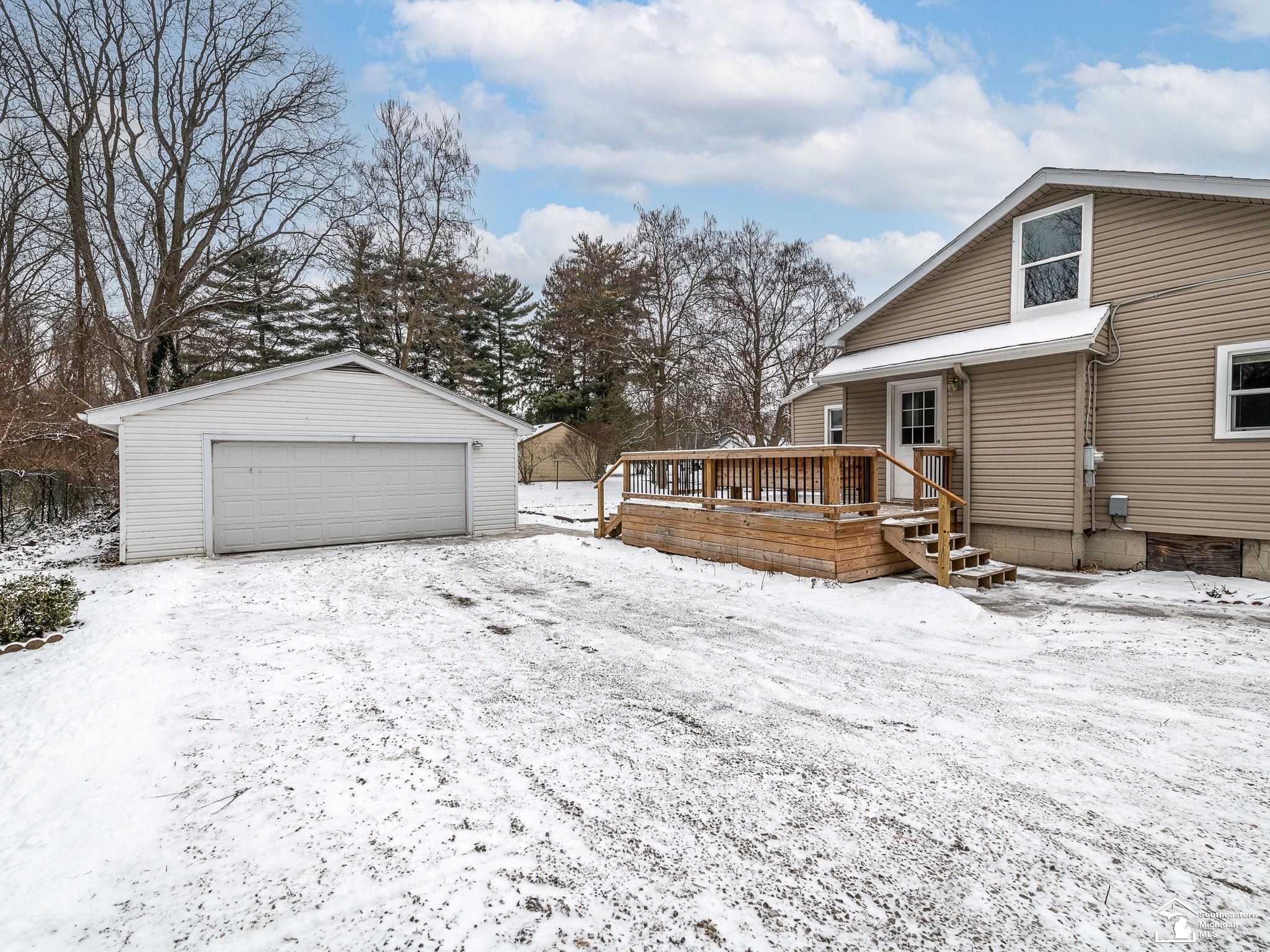 3157 Maplewood Avenue