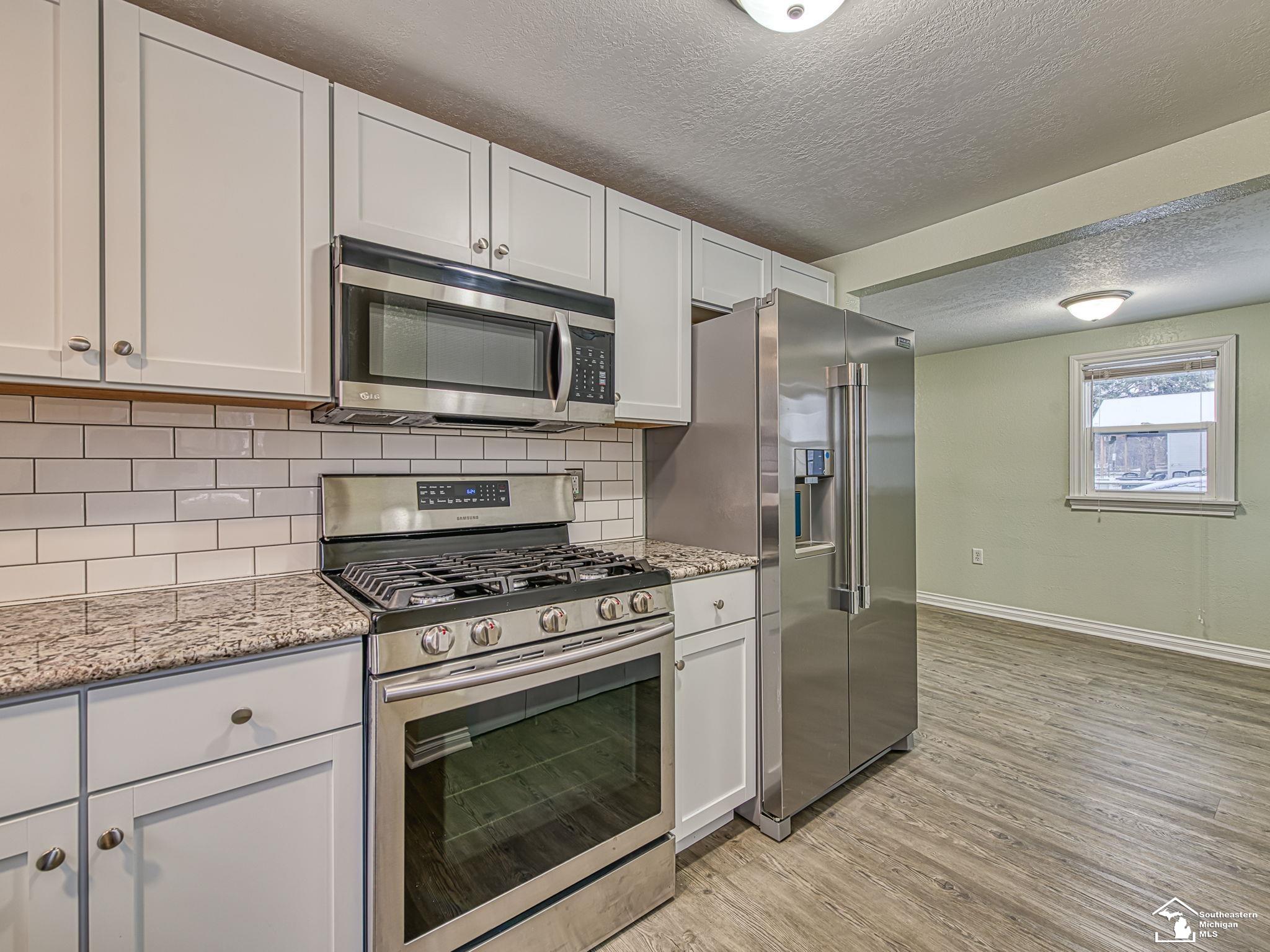 3157 Maplewood Avenue