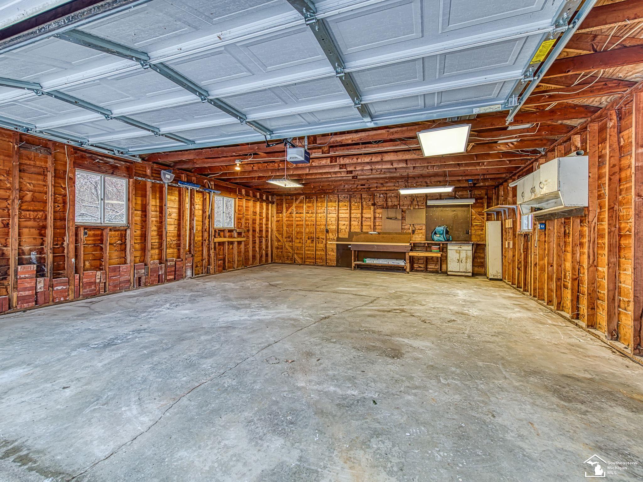 3157 Maplewood Avenue