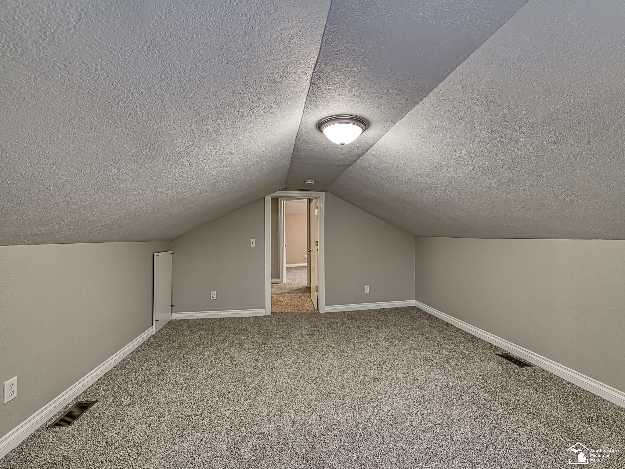 3157 Maplewood Avenue