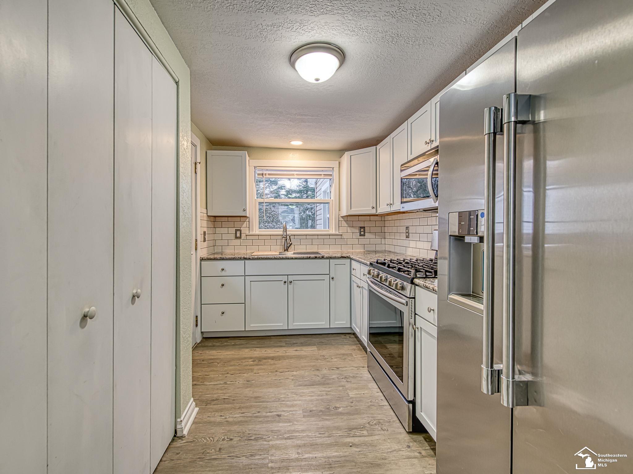 3157 Maplewood Avenue