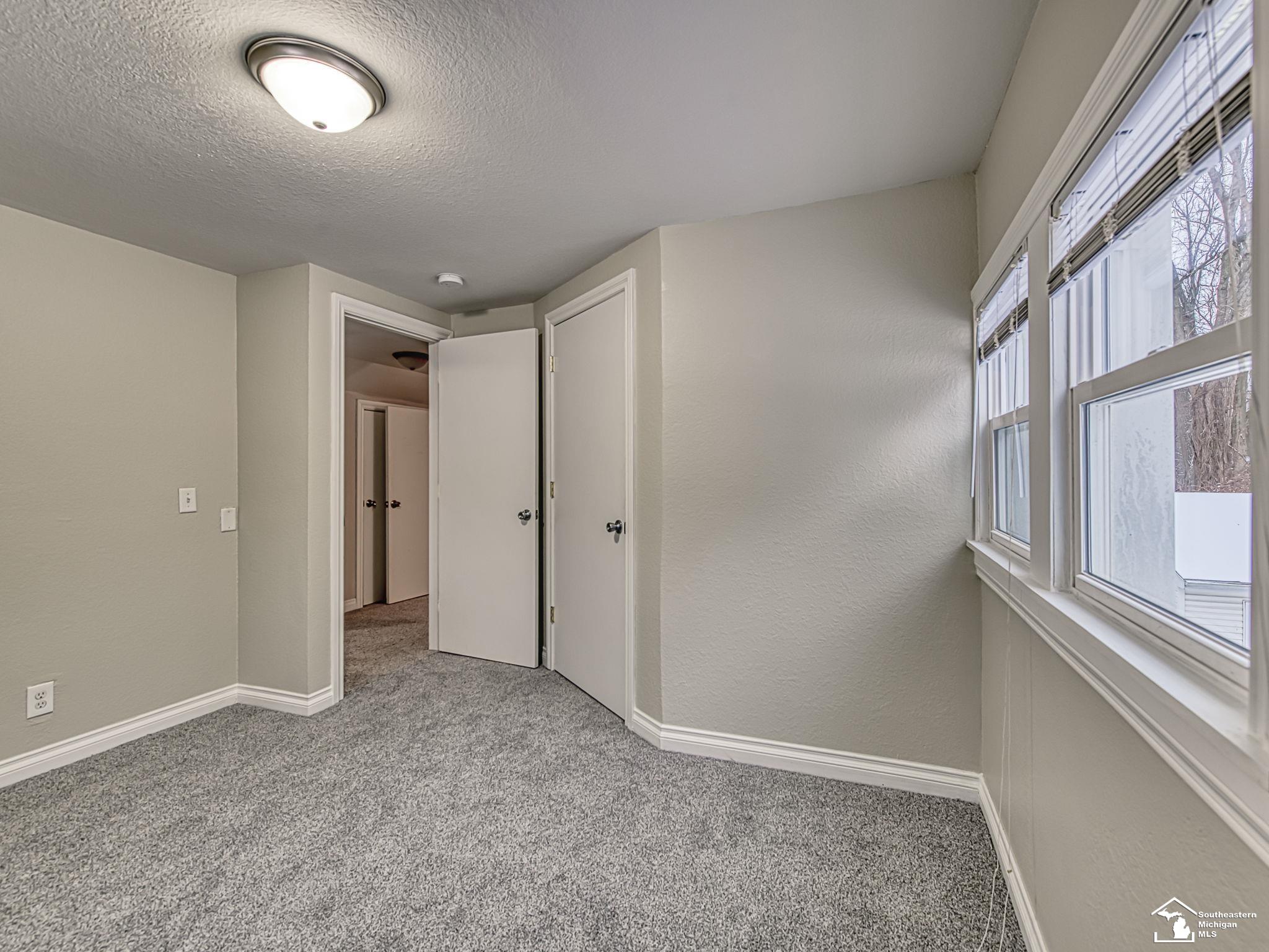 3157 Maplewood Avenue