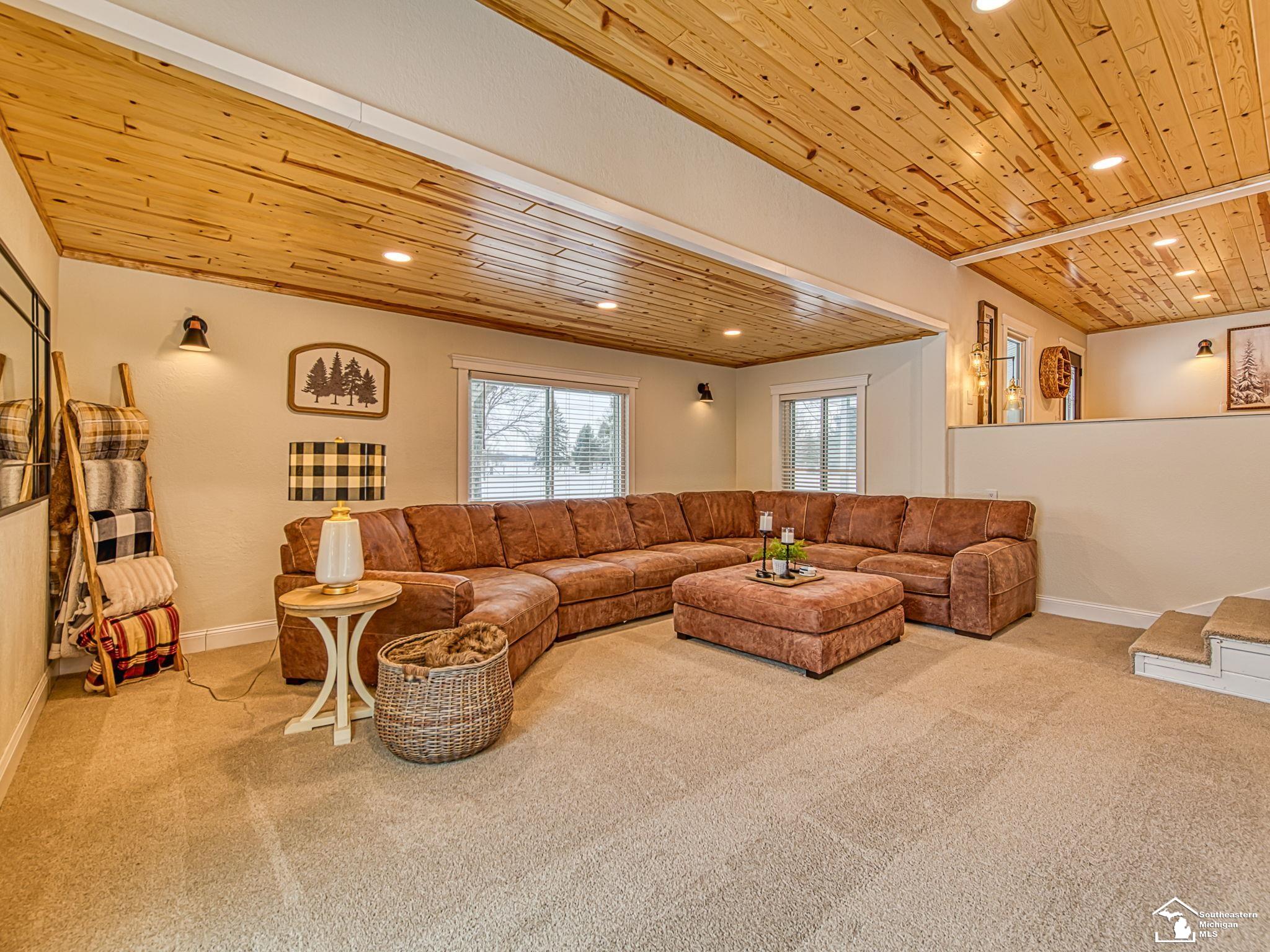 6901 Summerfield Road
