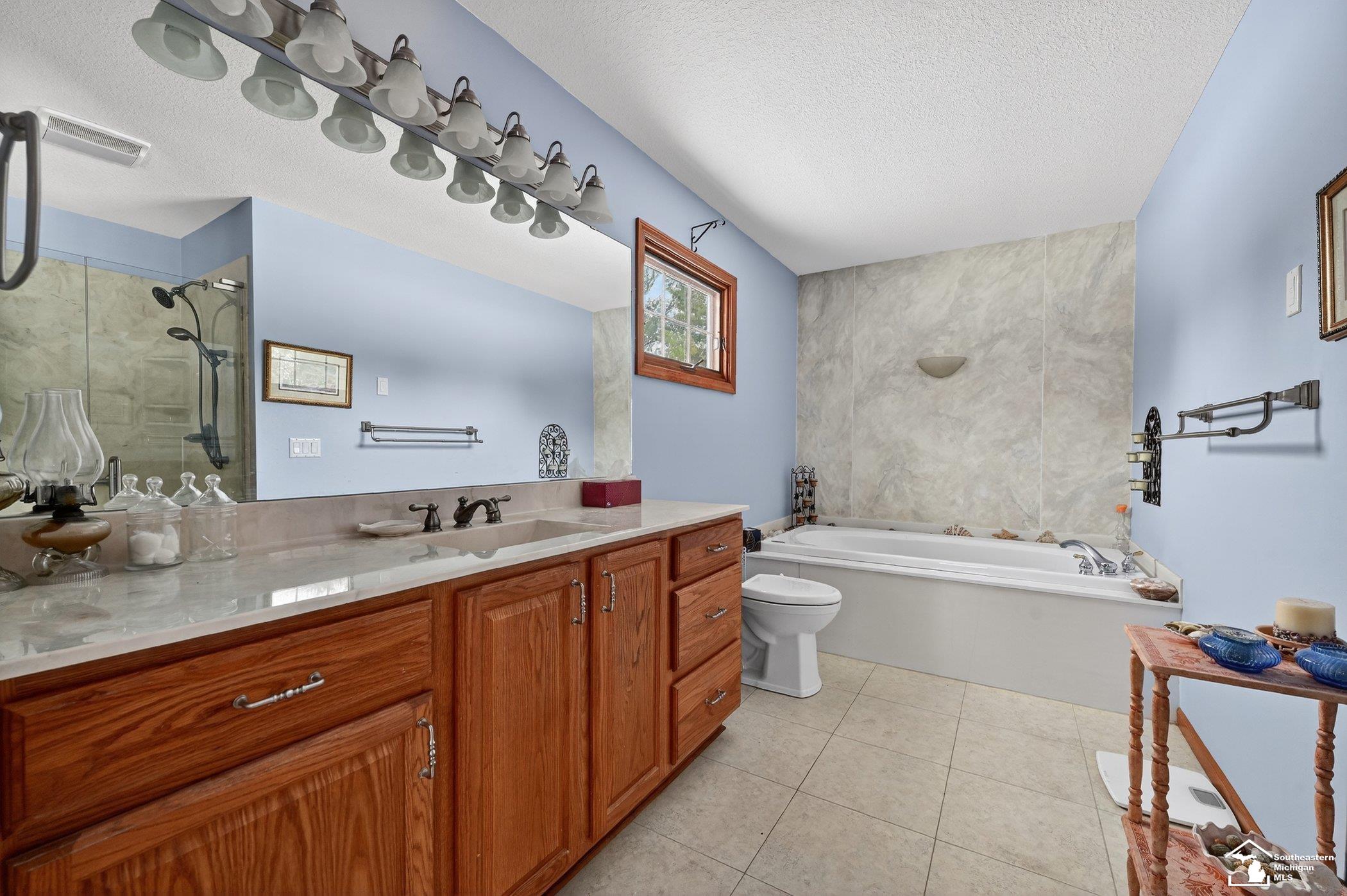 3830 Coachman Drive