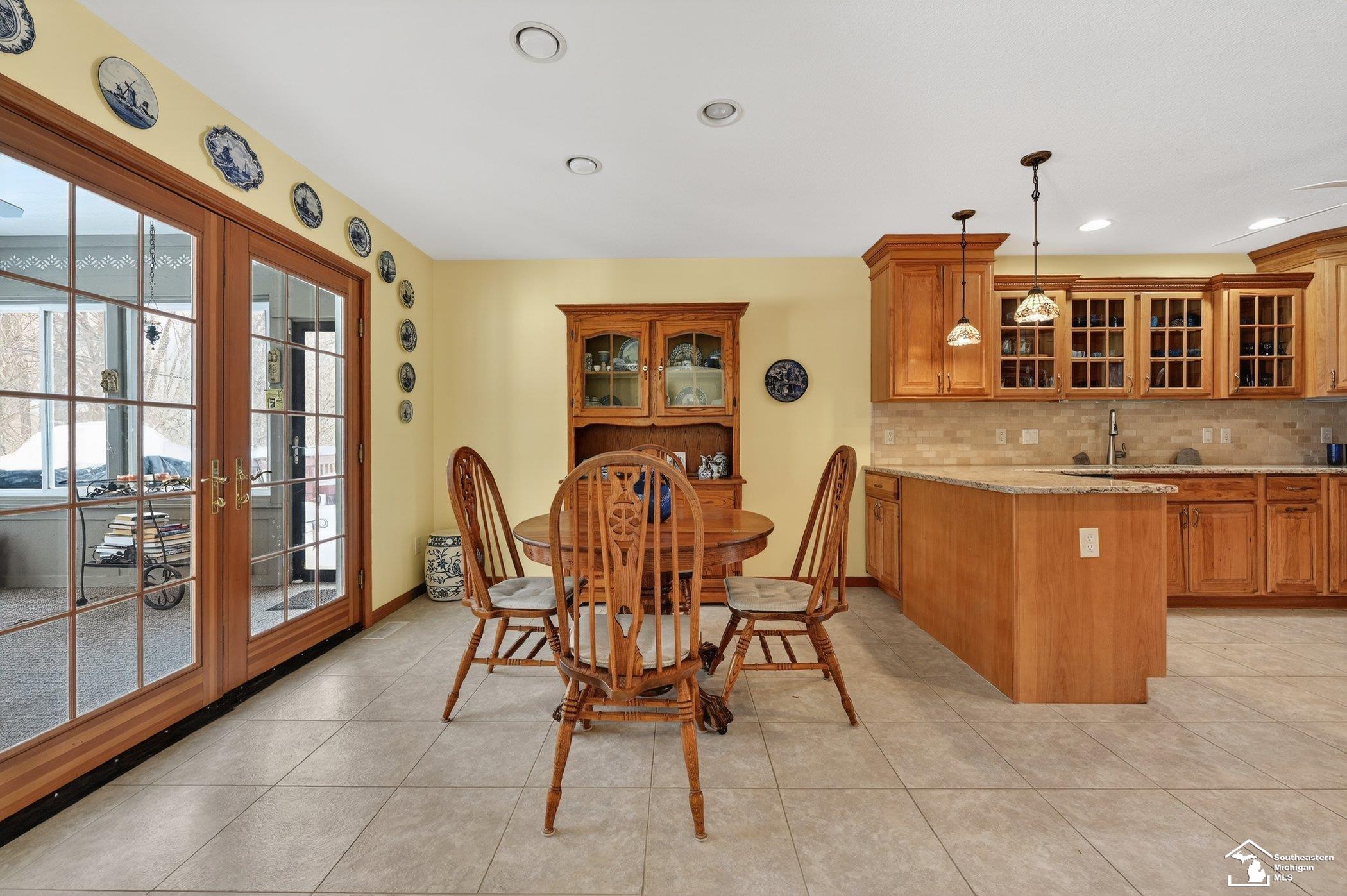 3830 Coachman Drive