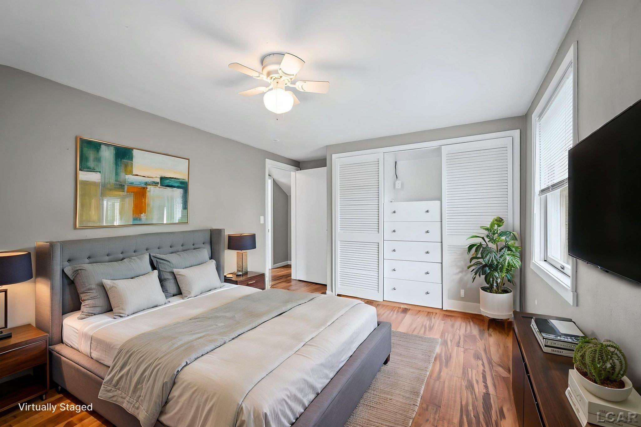 106 W Walnut Street