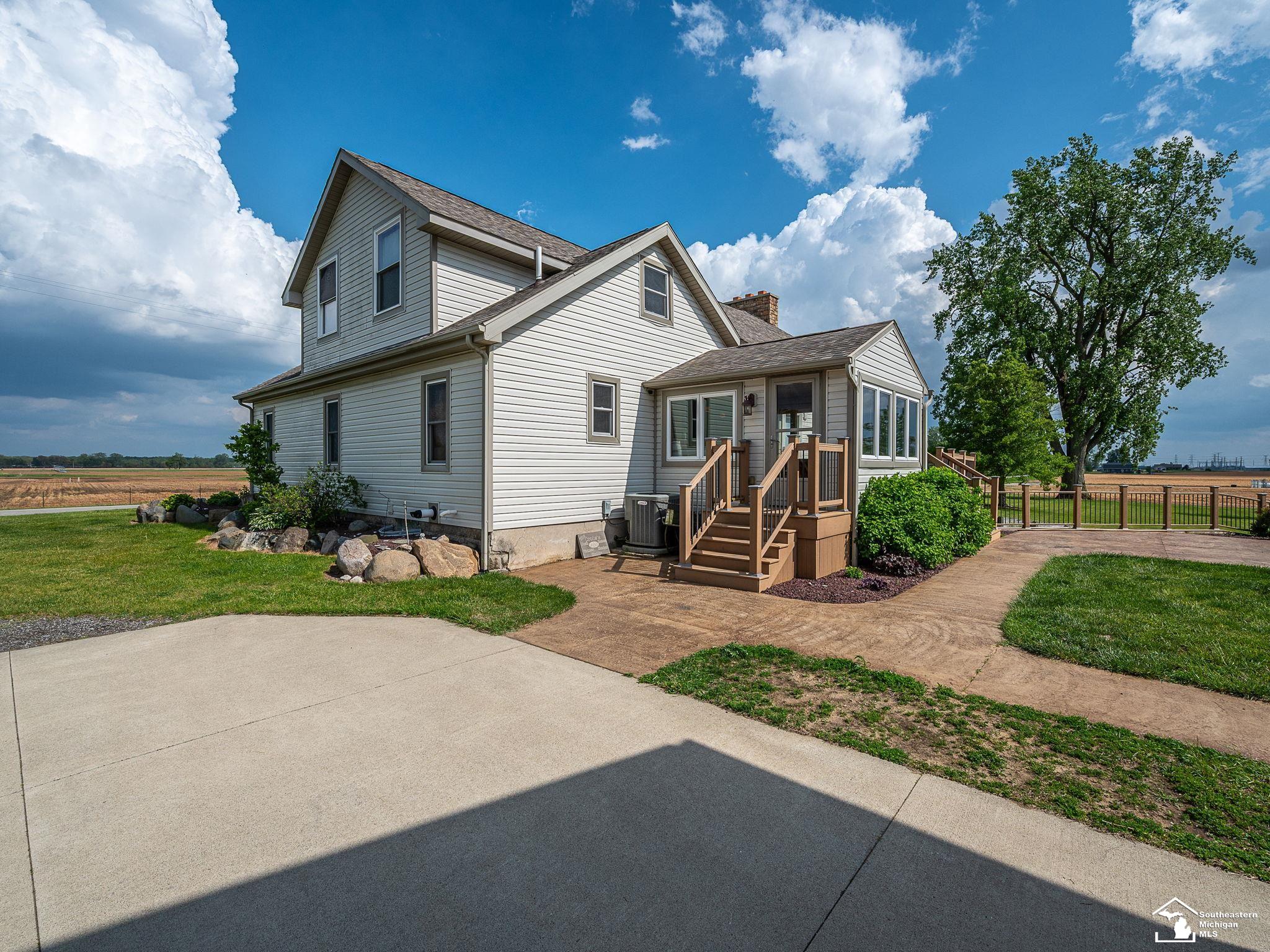 4648 S County Line Highway