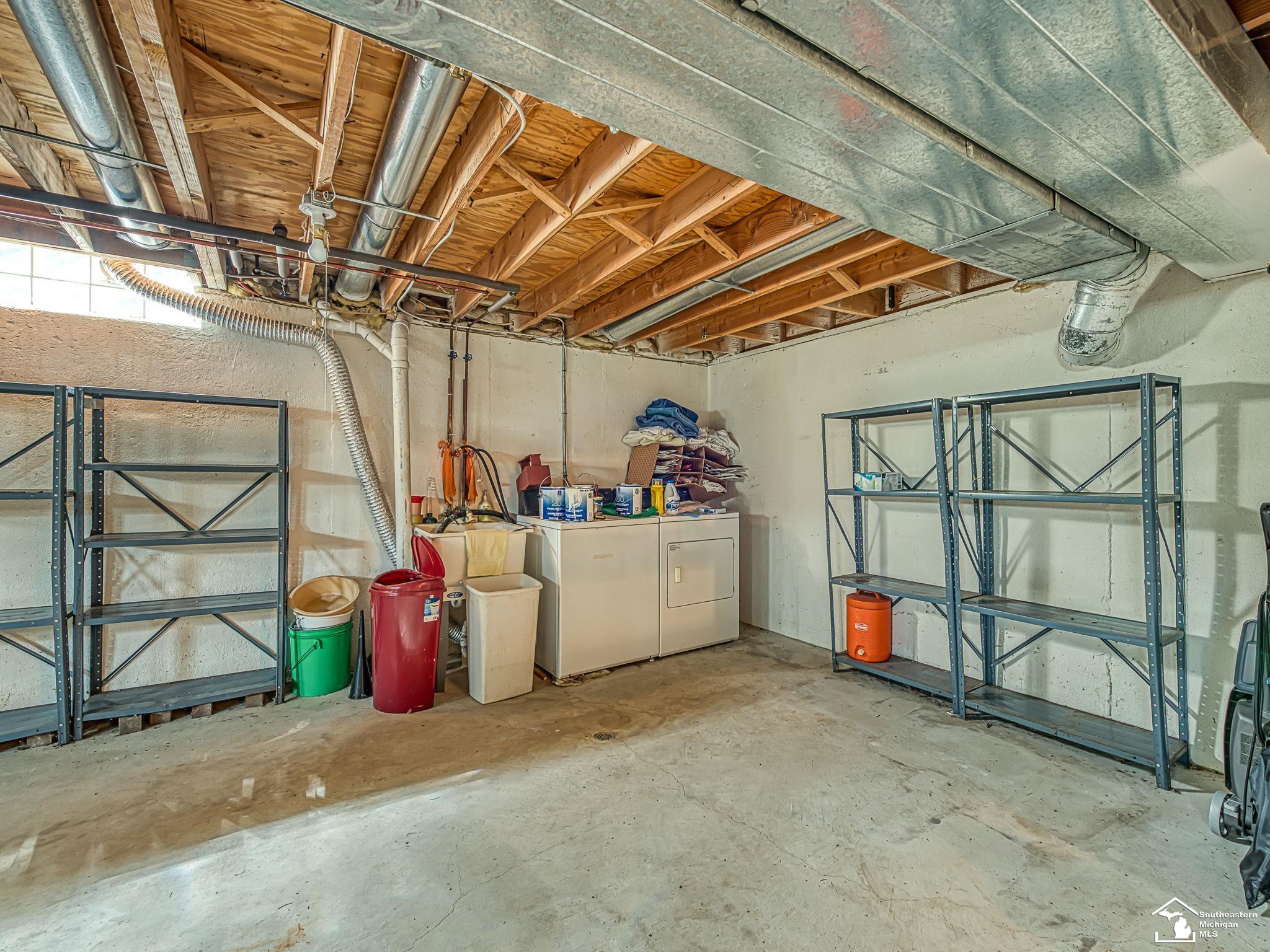 22262 Sherwood Lane
