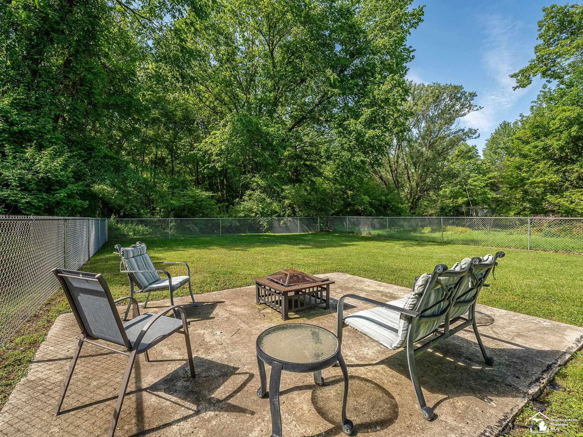 1149 W Dean Road