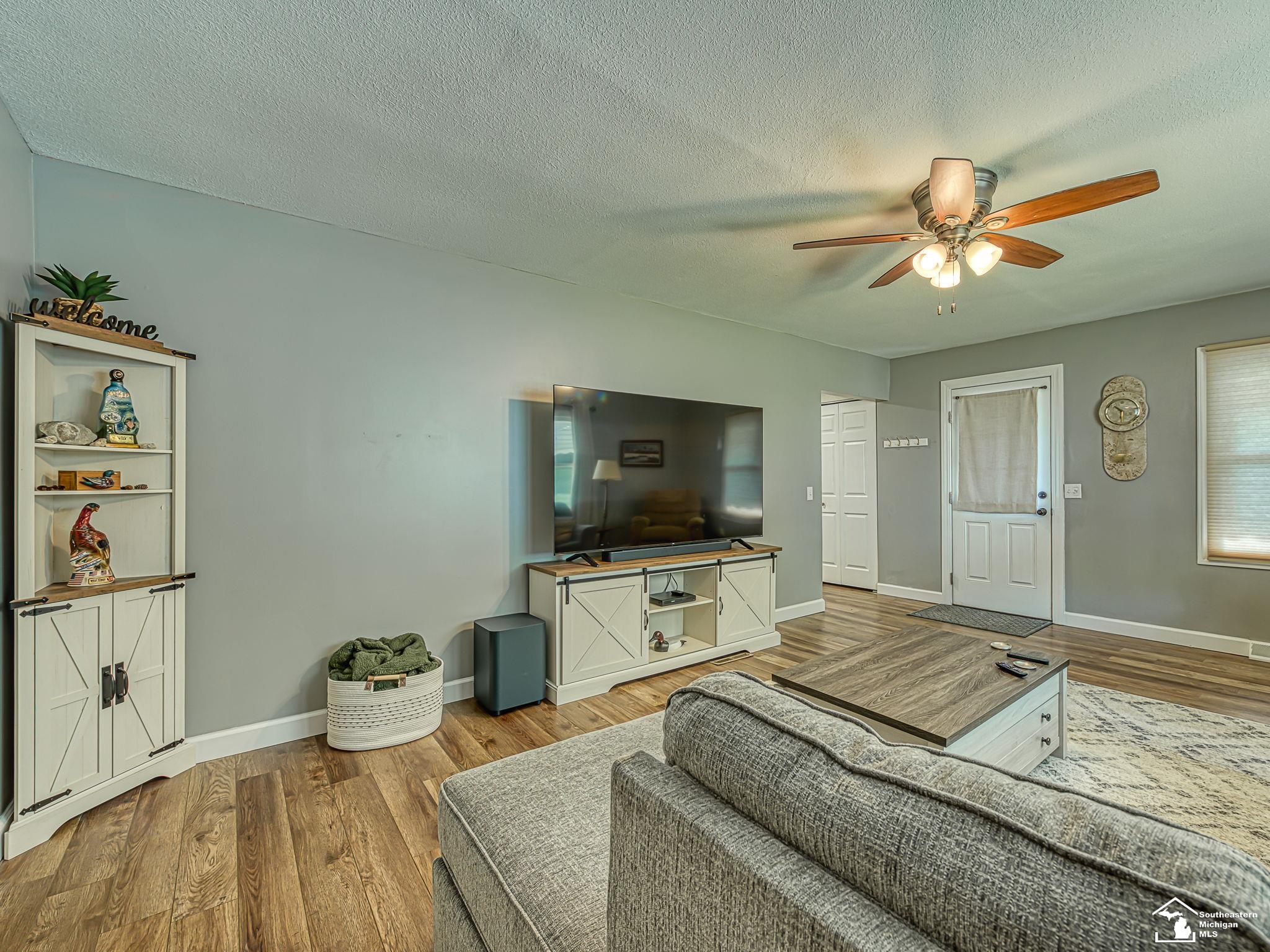 1149 W Dean Road