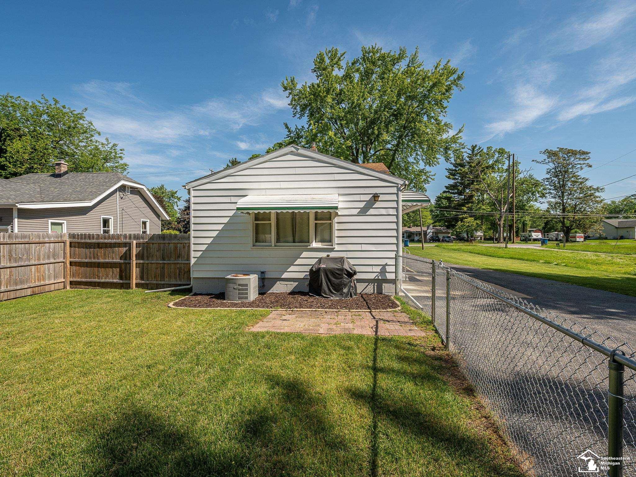 1149 W Dean Road