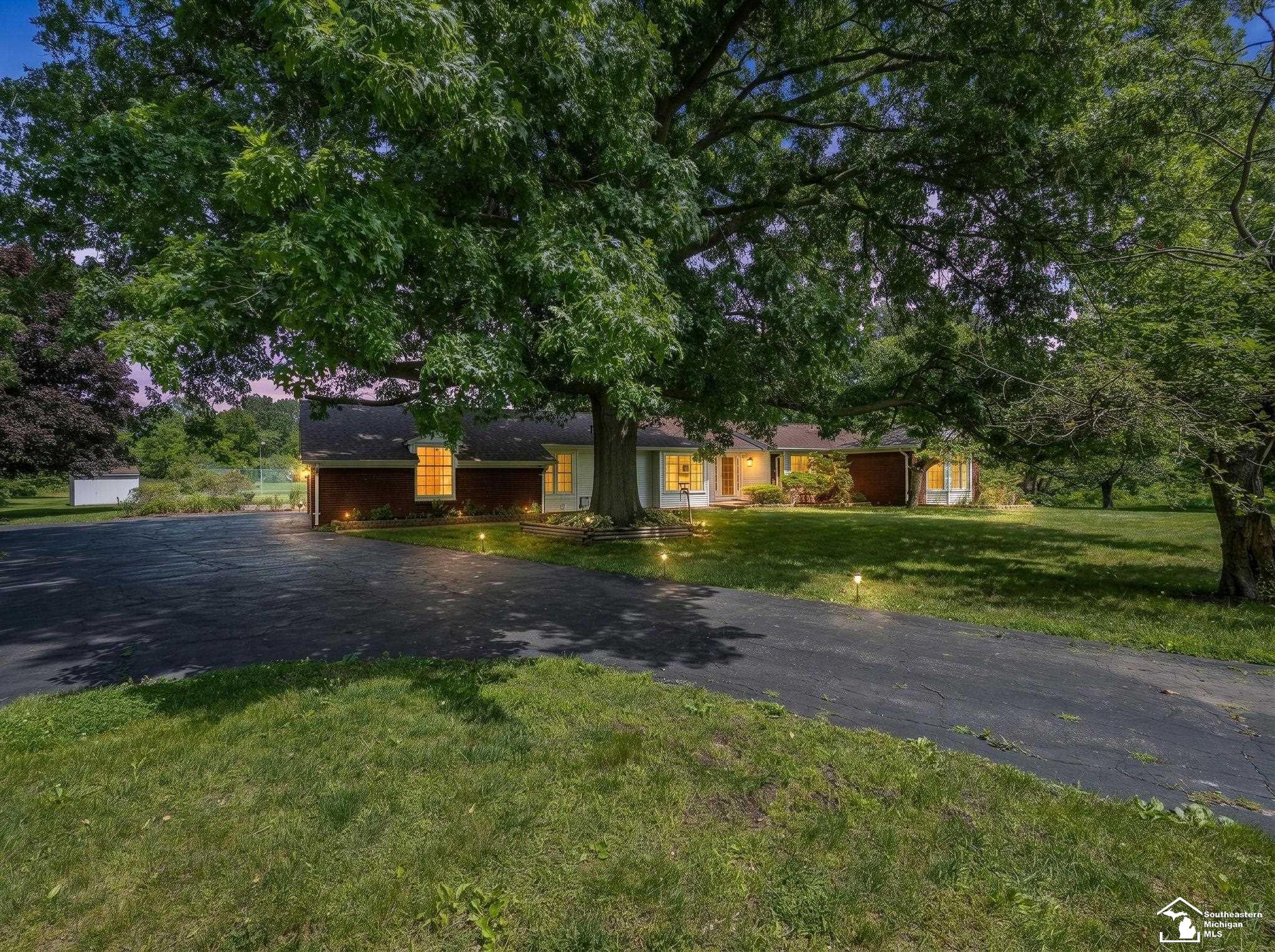 14359 S Dixie Highway