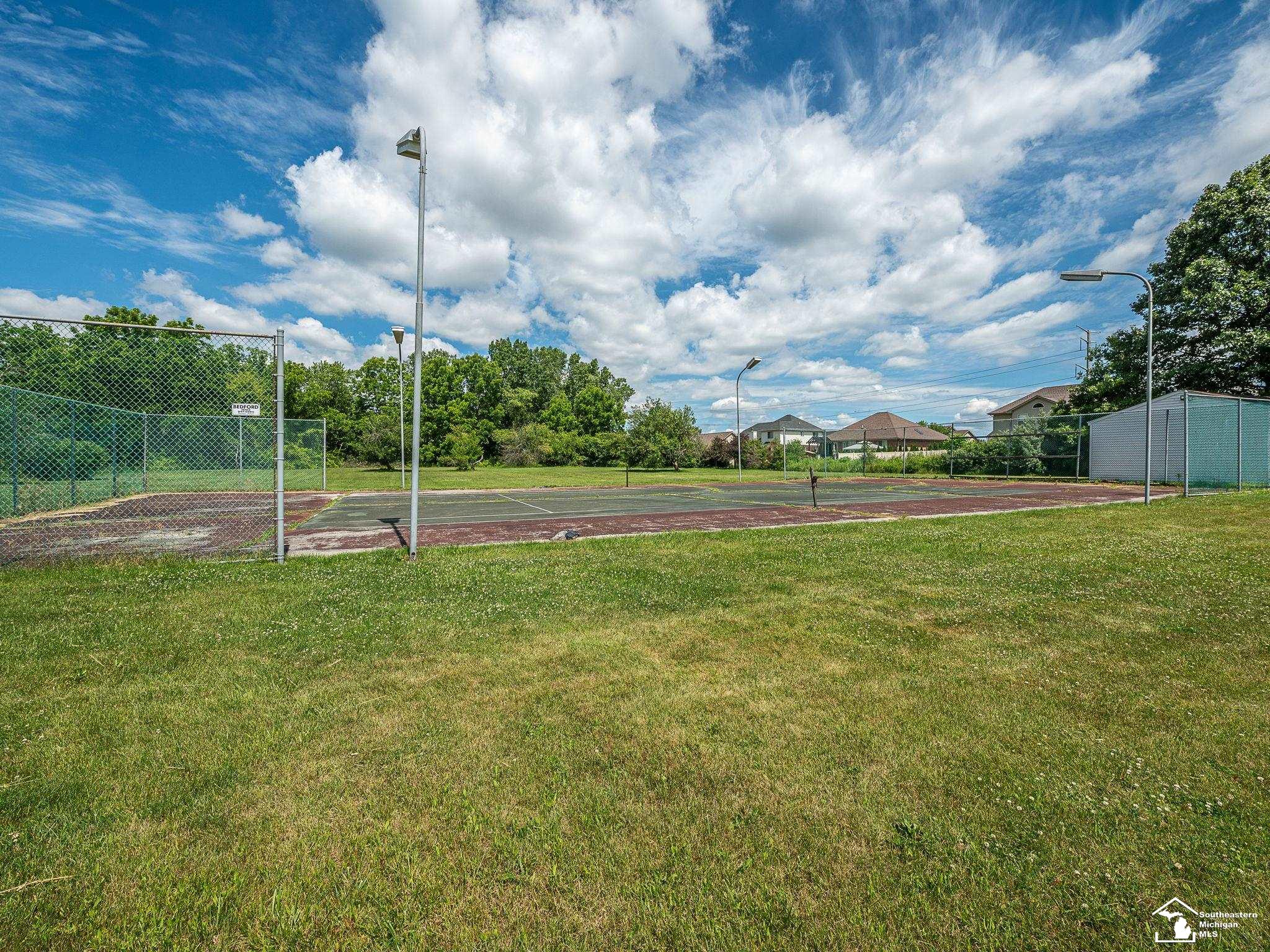 14359 S Dixie Highway