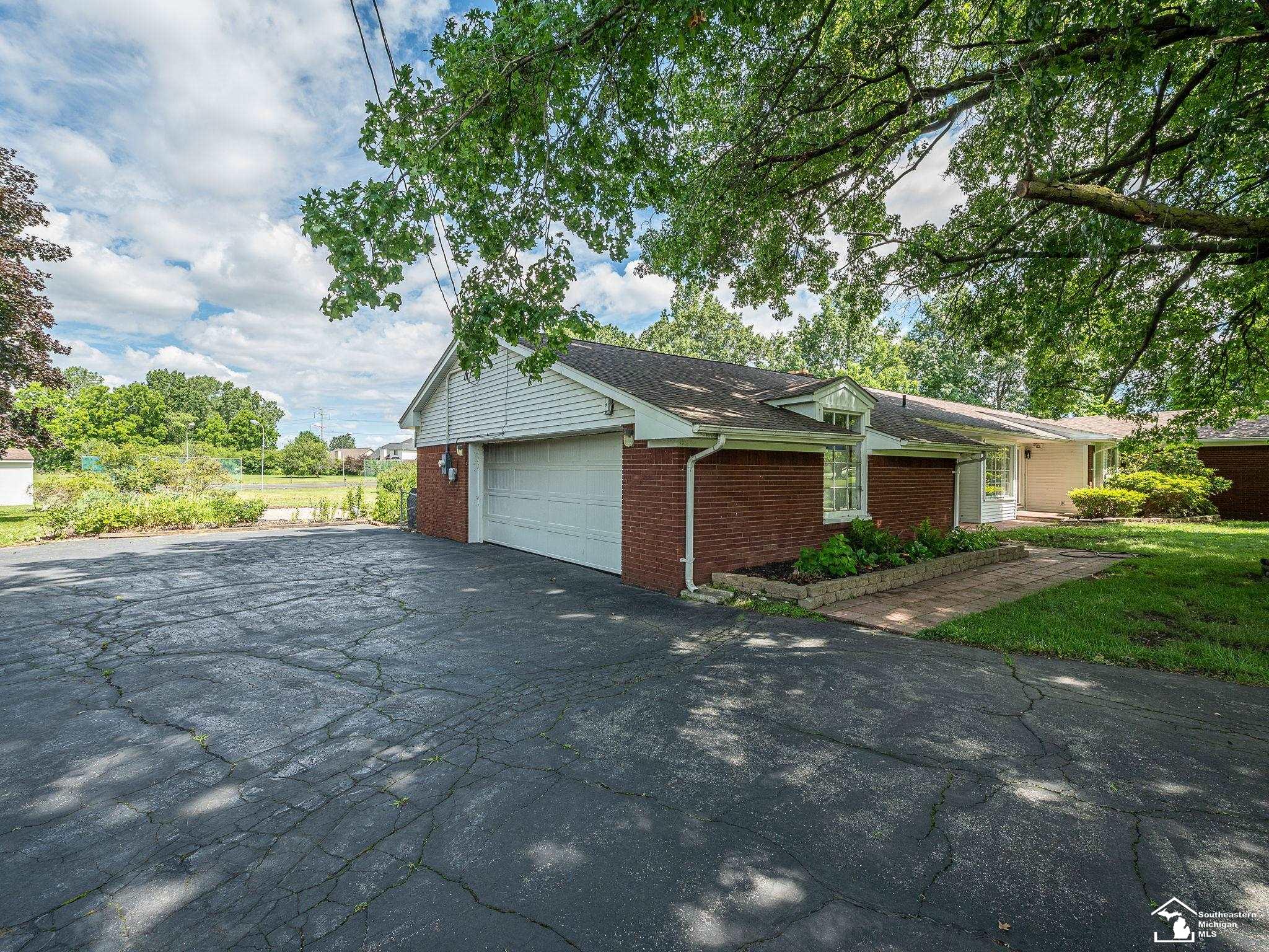 14359 S Dixie Highway
