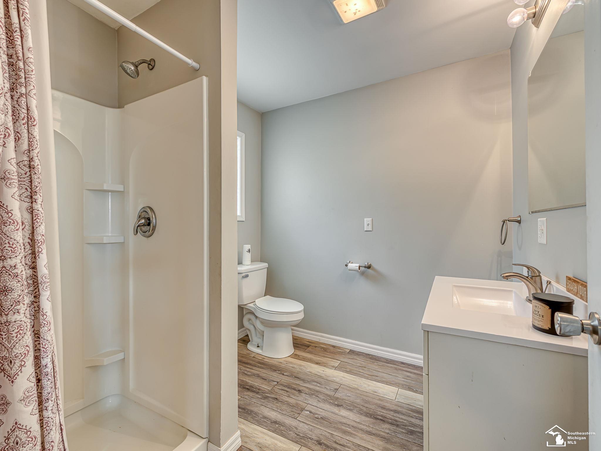 3881 E Stein Road