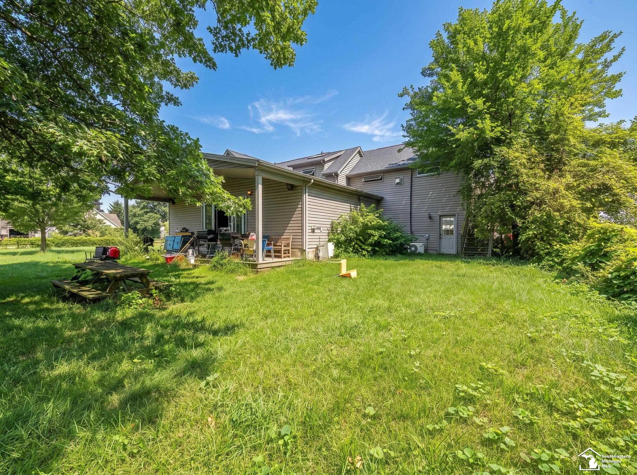 1689 W Rauch Road