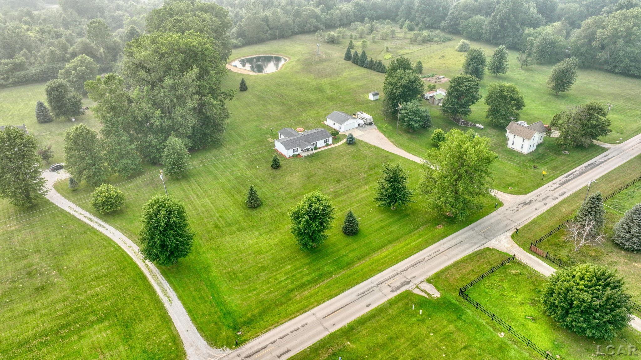 1052 Meanwell Road