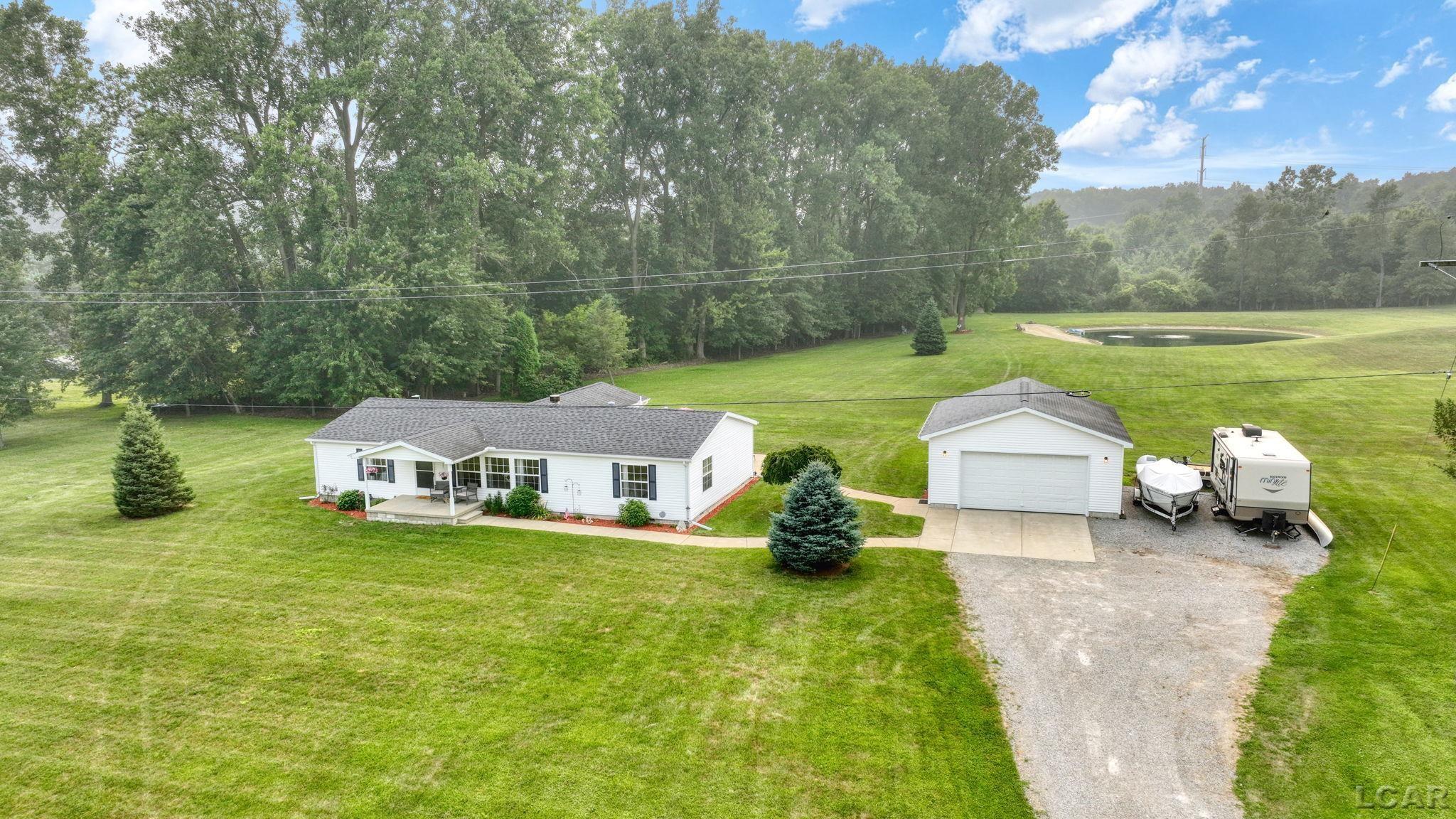 1052 Meanwell Road
