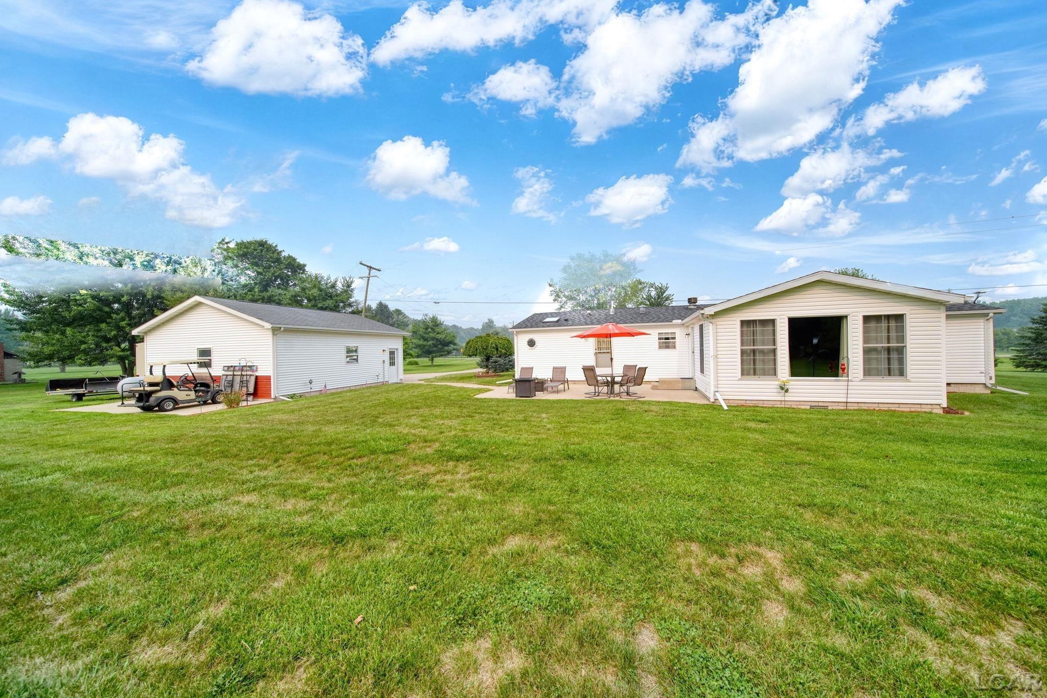 1052 Meanwell Road