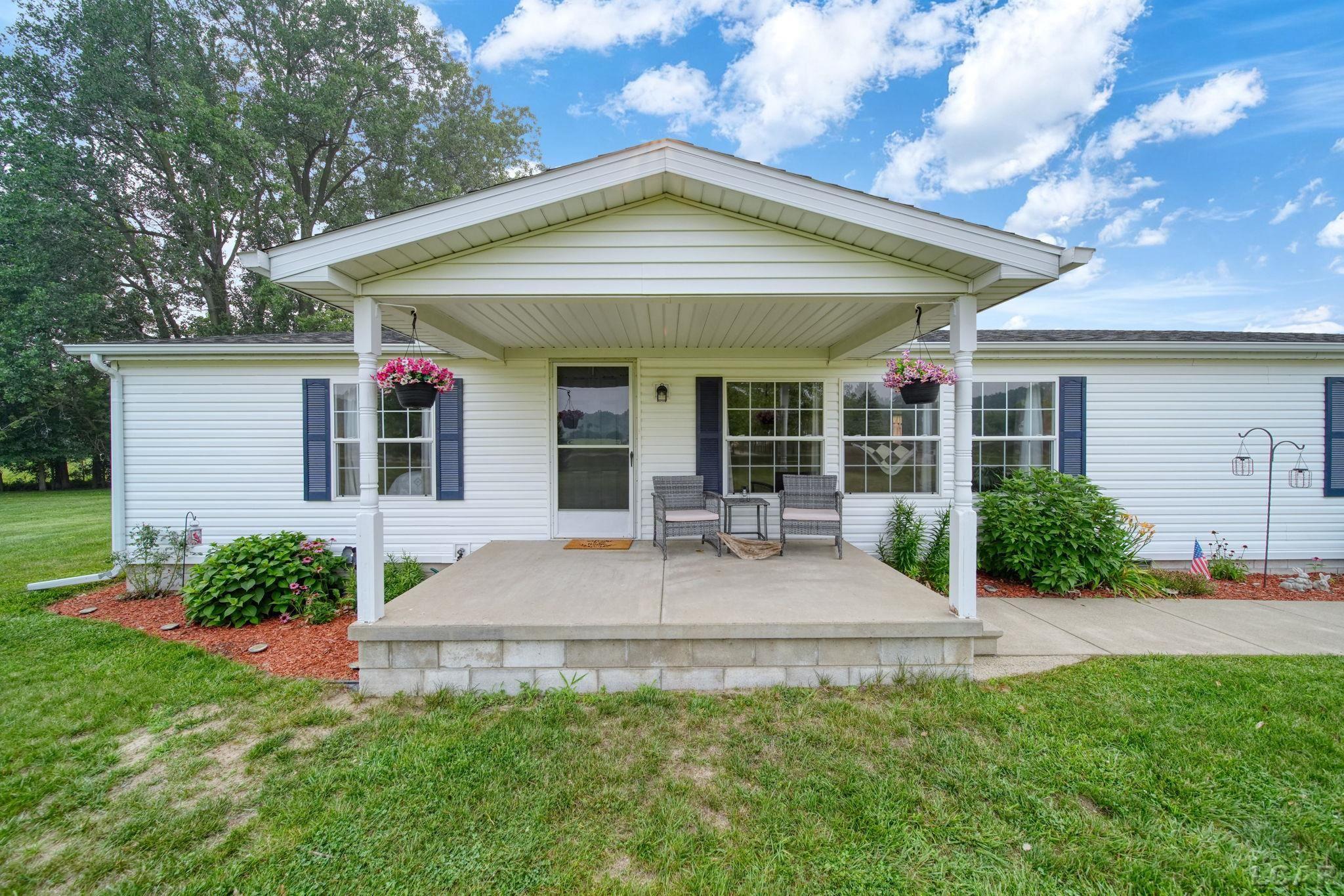 1052 Meanwell Road