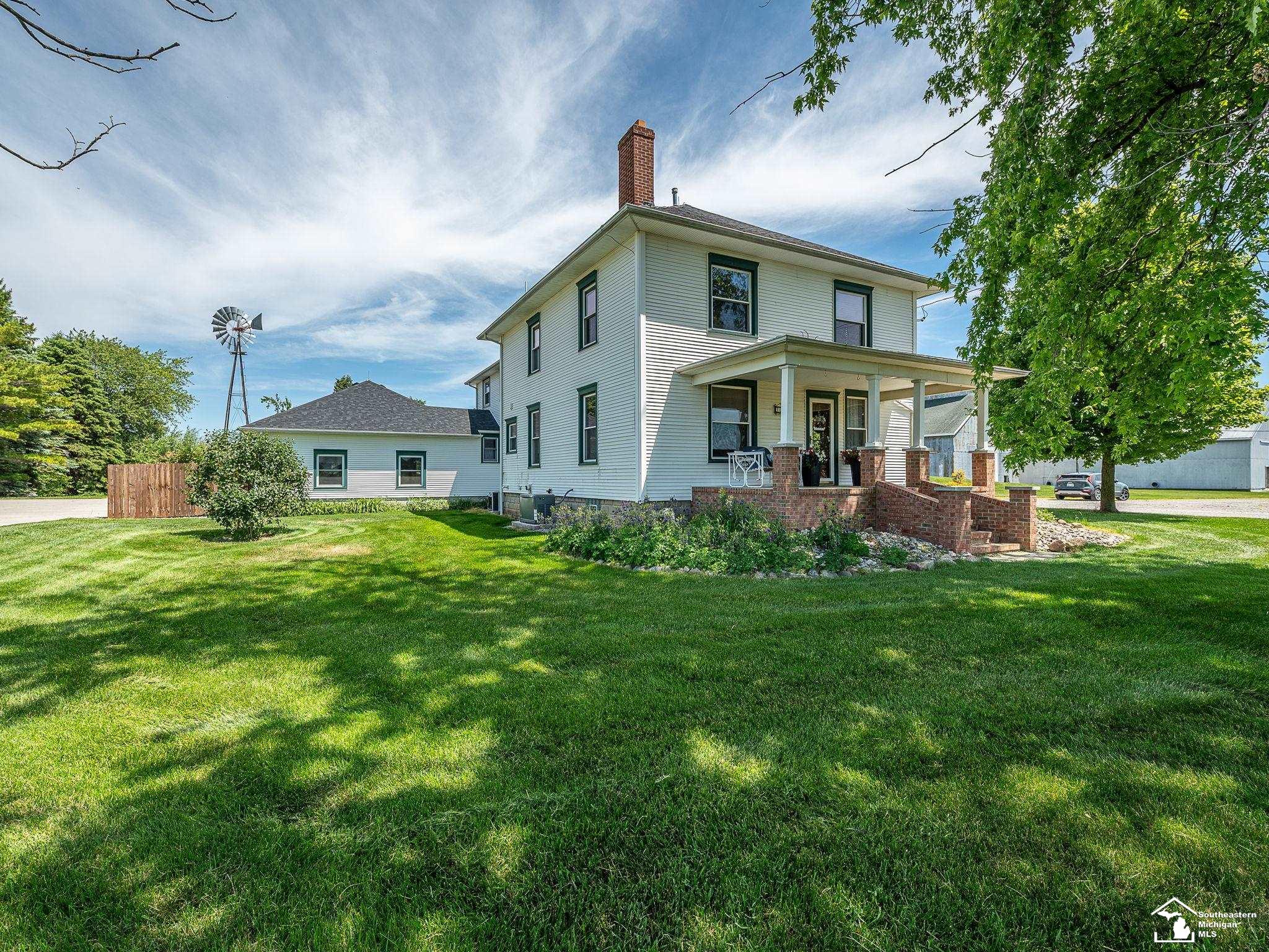 1661 Bucholtz Highway