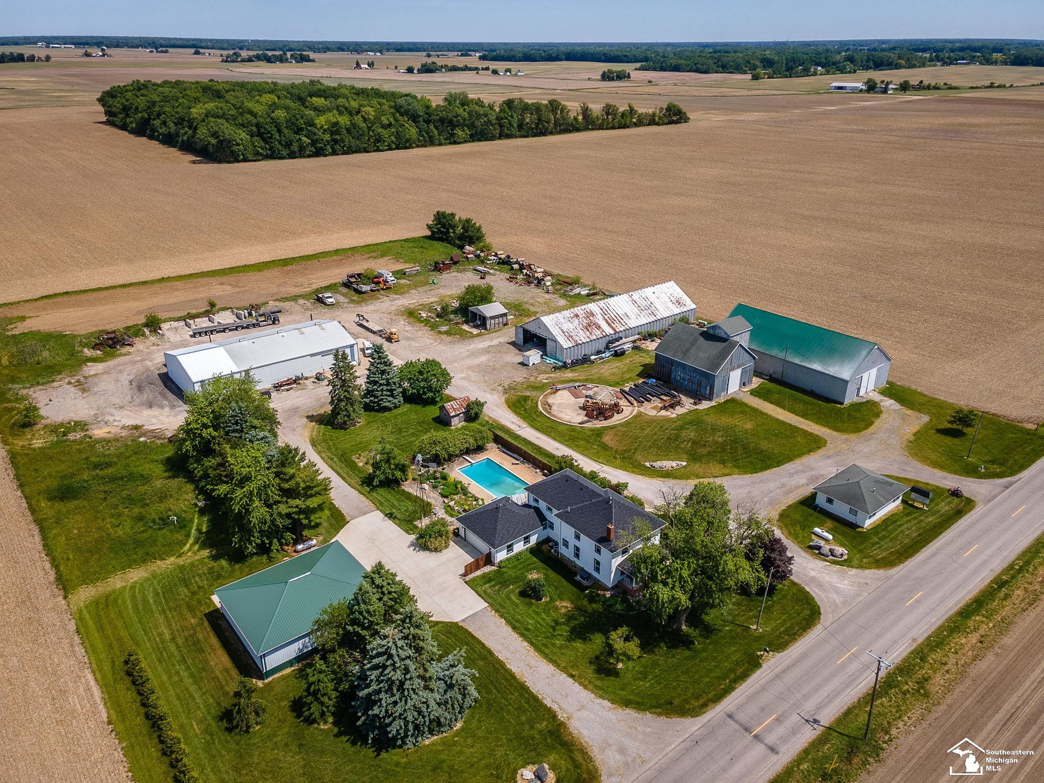 1661 Bucholtz Highway