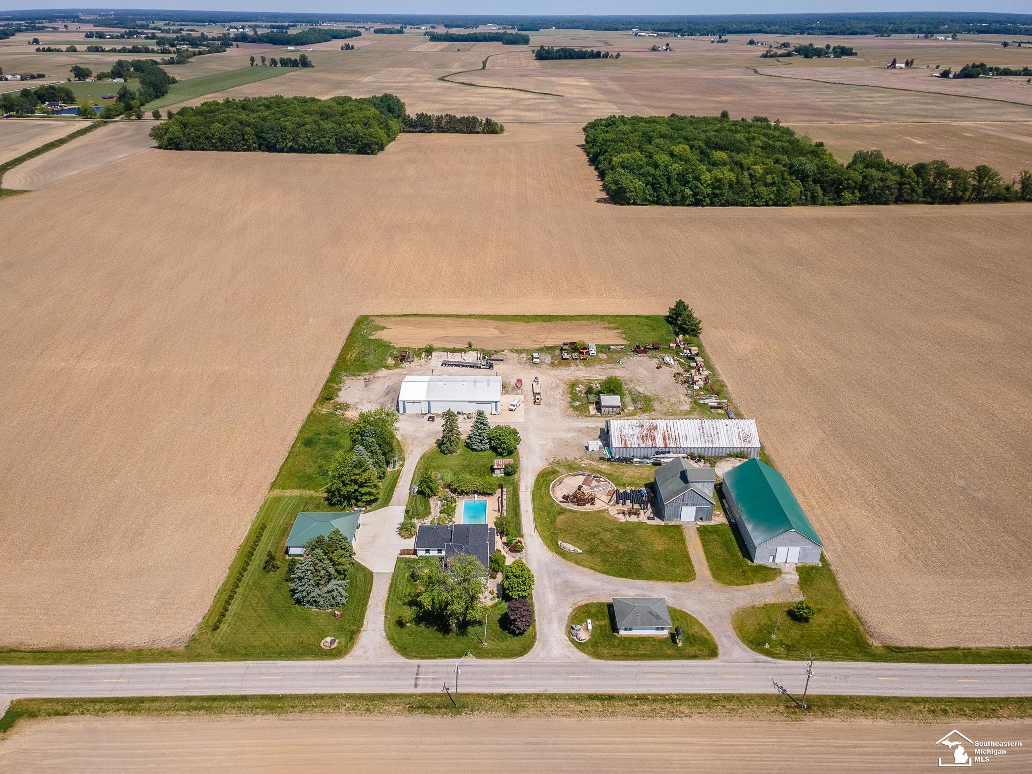 1661 Bucholtz Highway