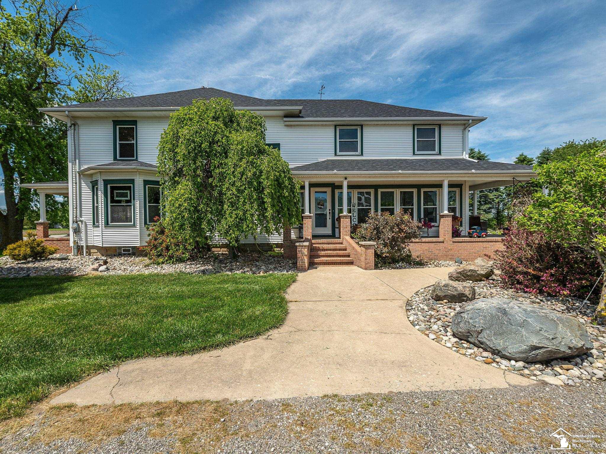 1661 Bucholtz Highway