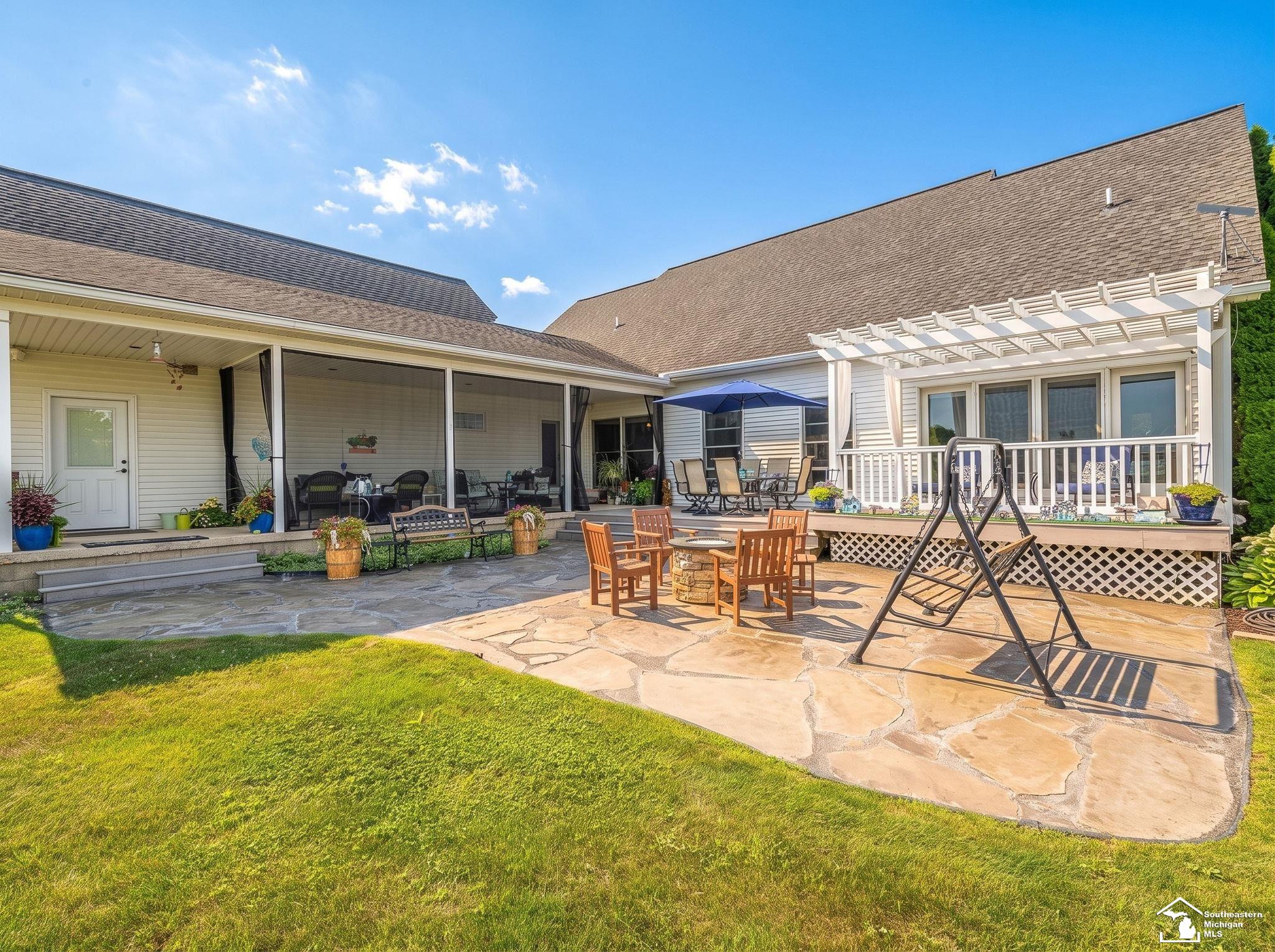 6768 Dennison Road