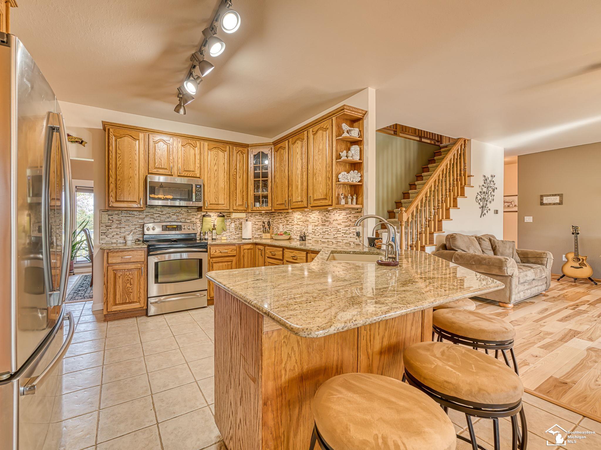 6768 Dennison Road