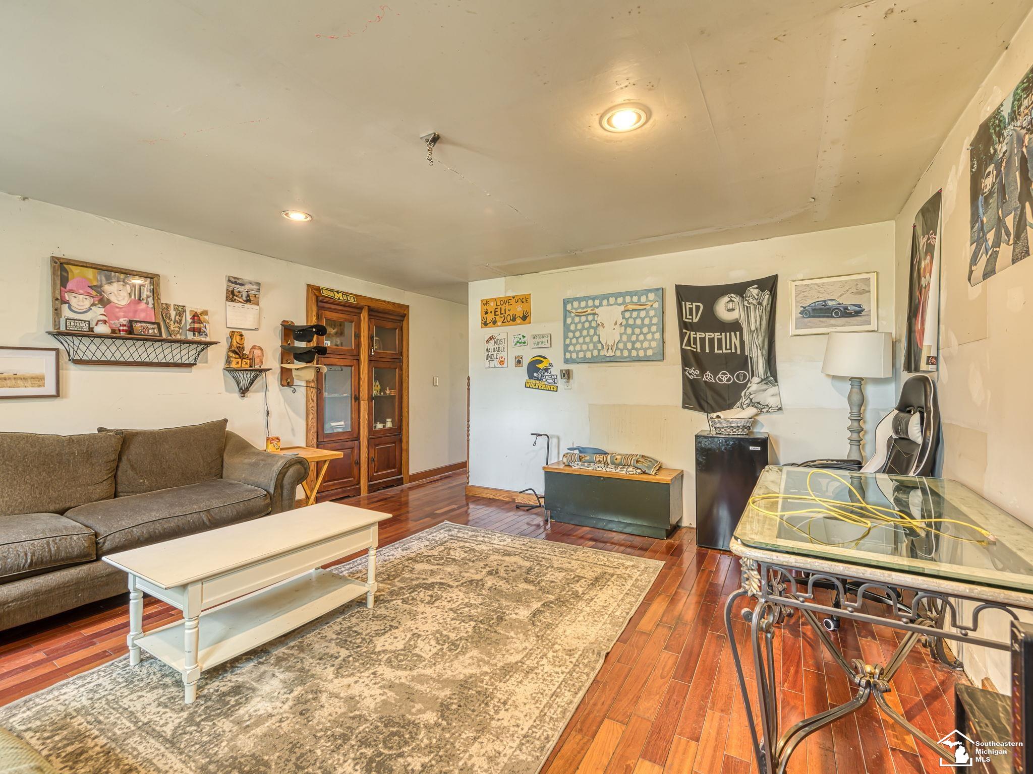 18318 Kent Road