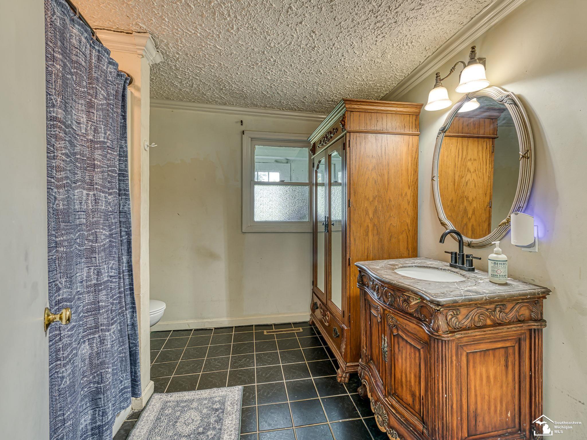 18318 Kent Road