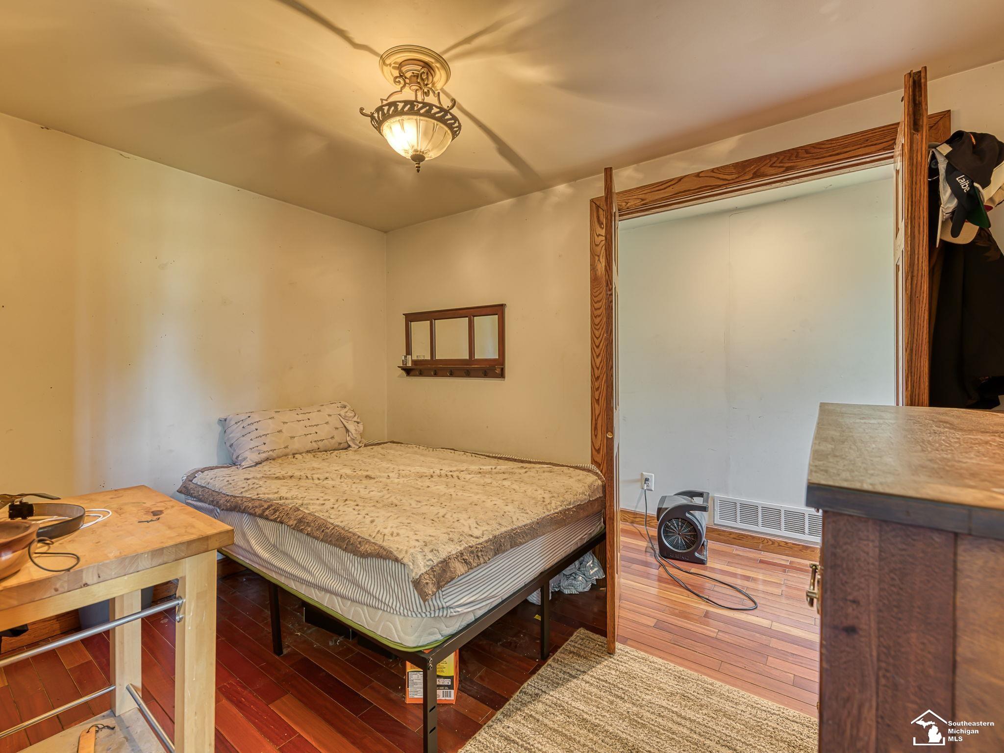 18318 Kent Road