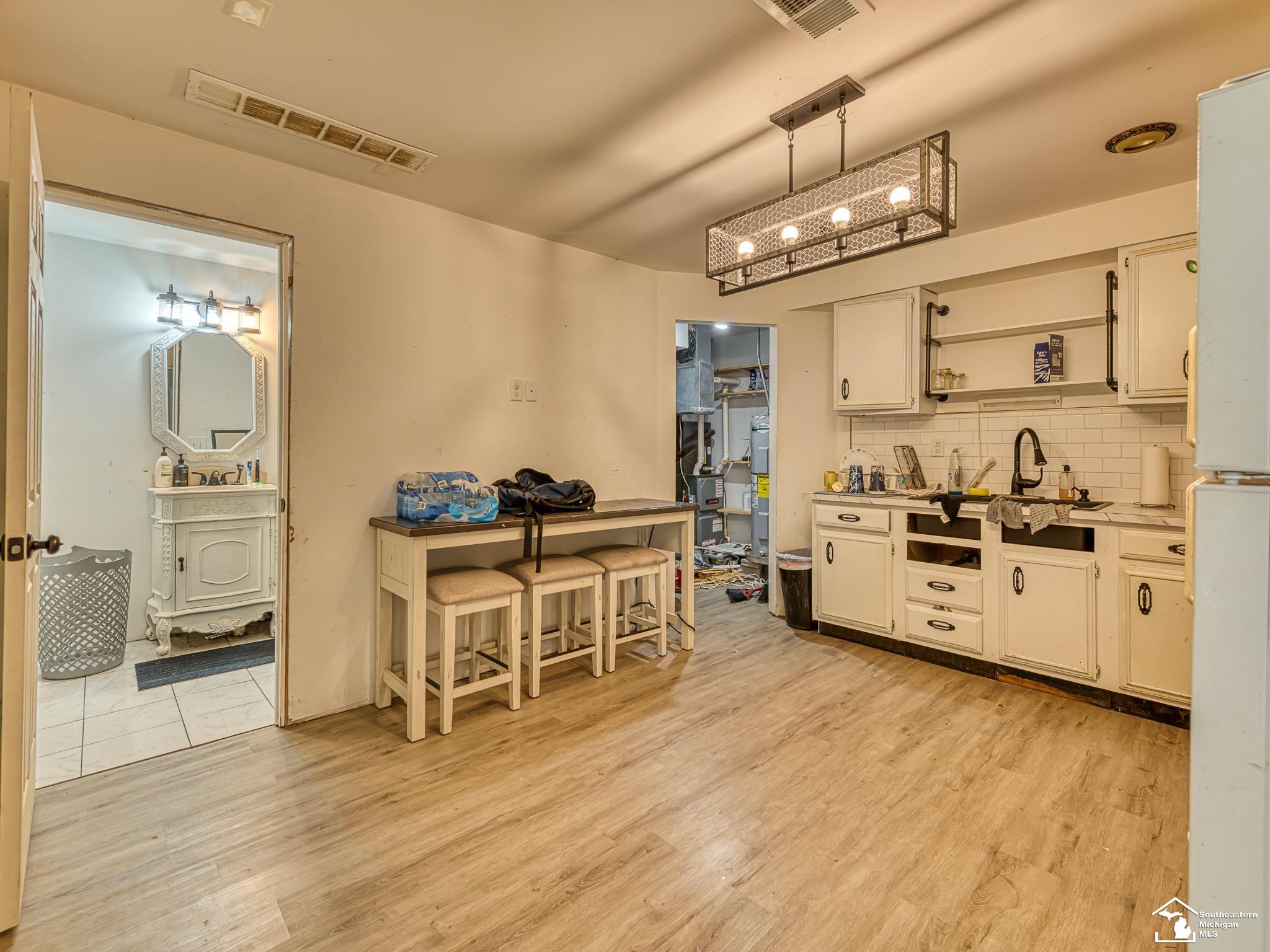 18318 Kent Road