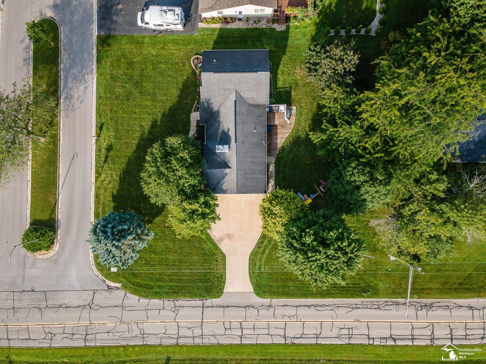 402 East Boulevard