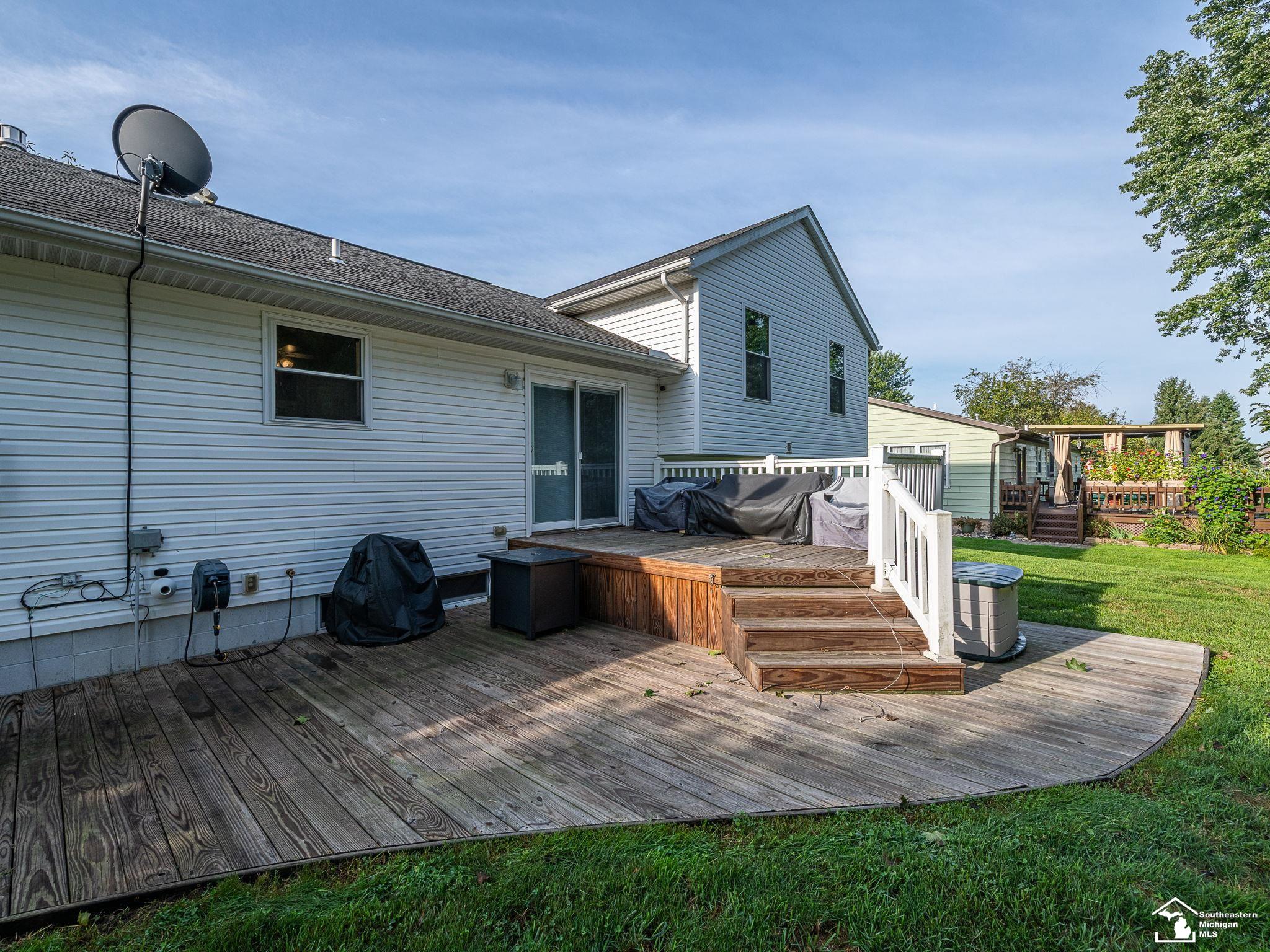 402 East Boulevard