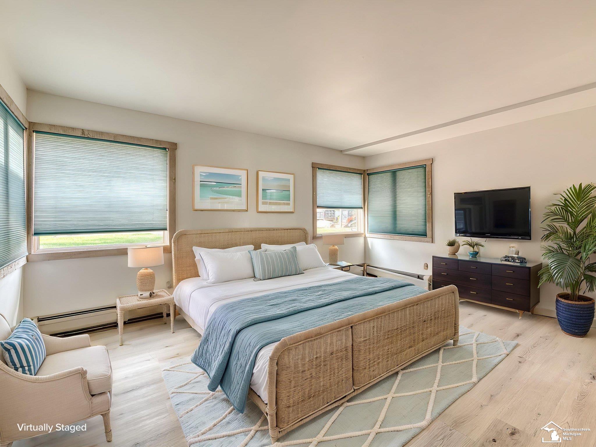 3360 Lakeshore Drive