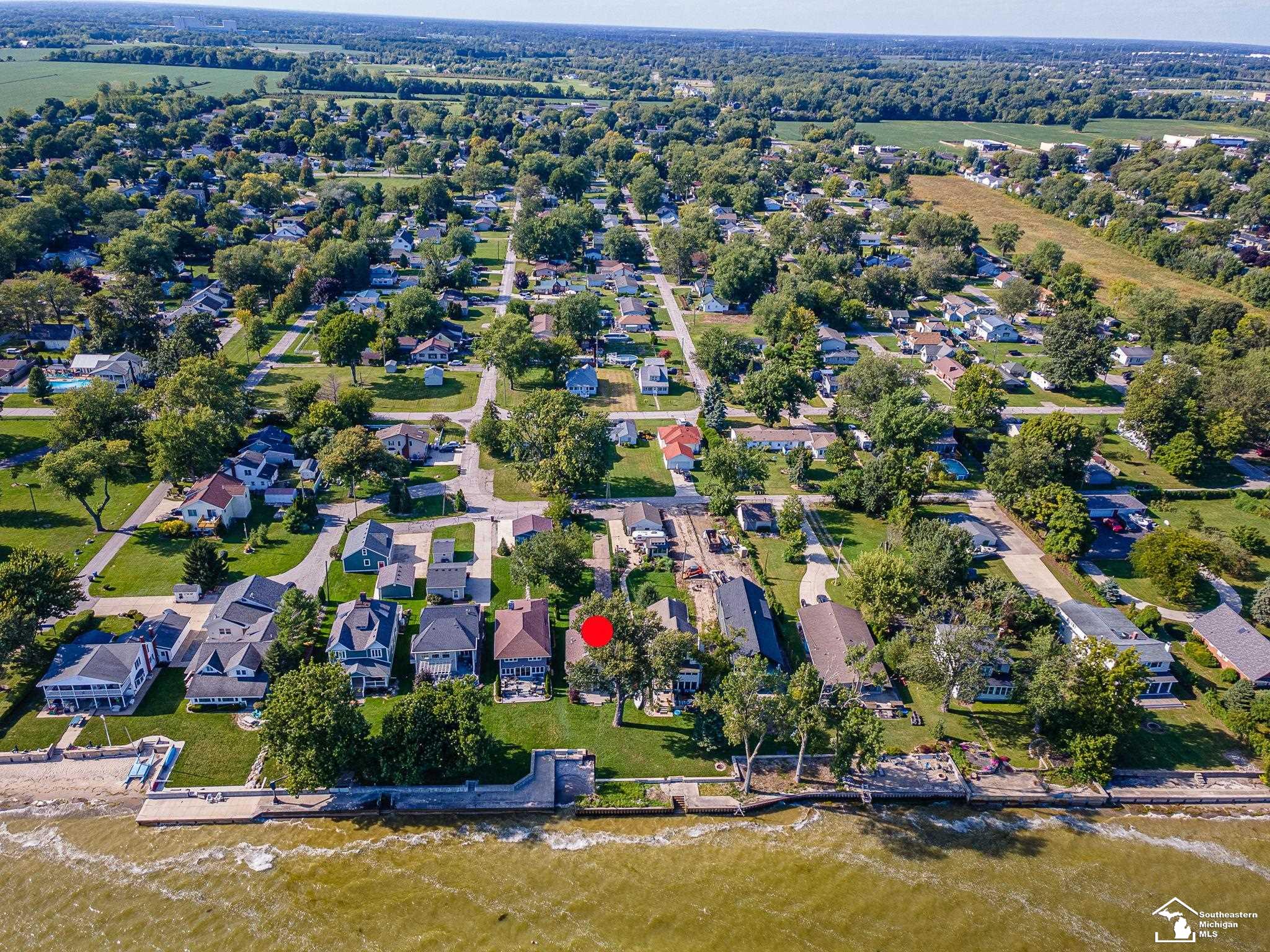 3360 Lakeshore Drive