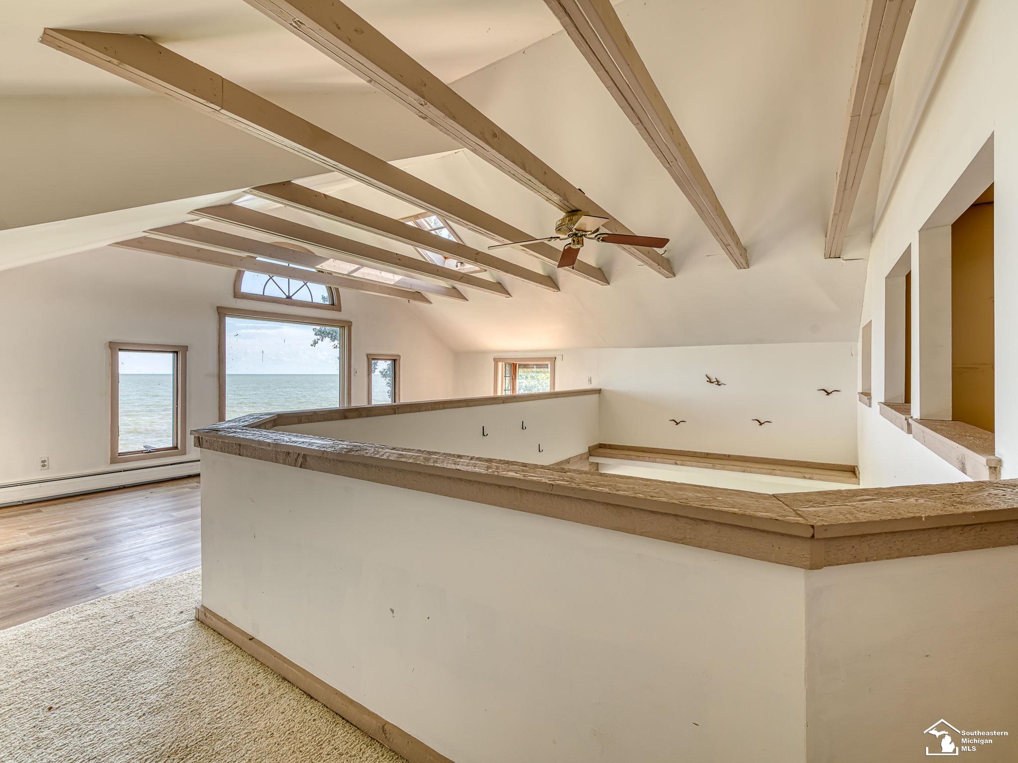 3360 Lakeshore Drive