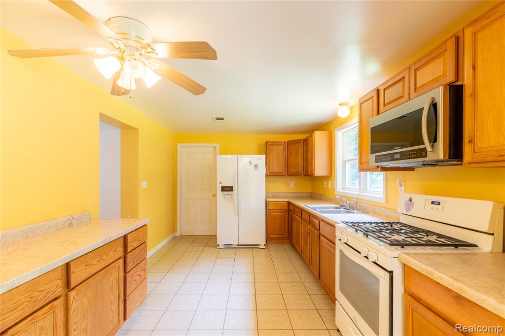 14405 Rawsonville Road