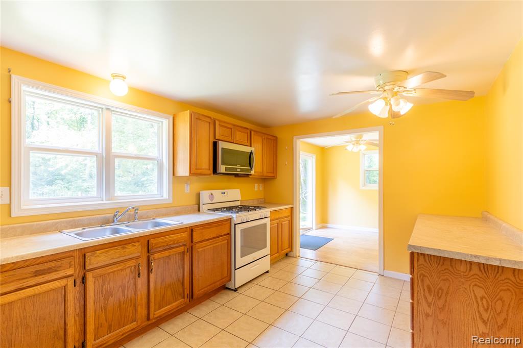 14405 Rawsonville Road