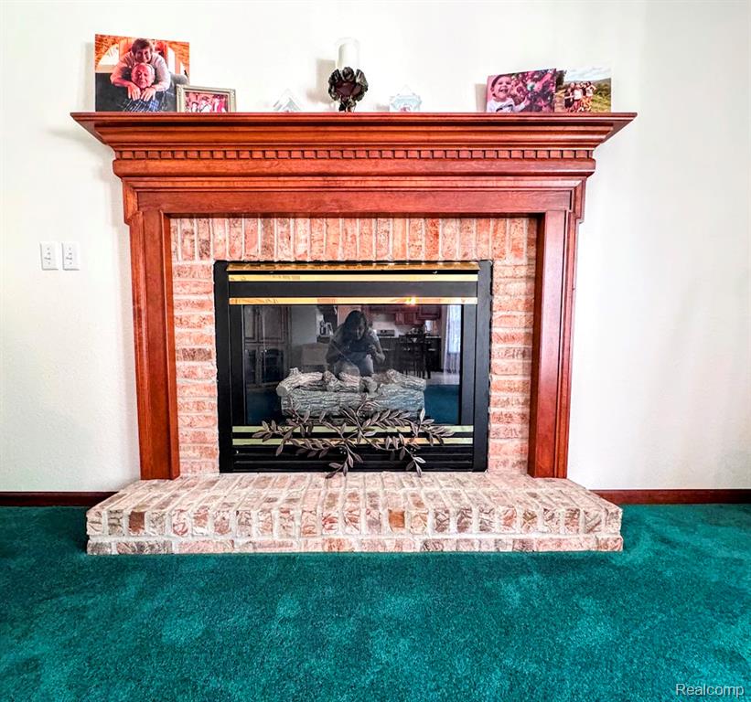 5324 Douglas Road