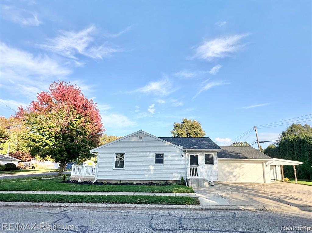 971 Strawberry Street