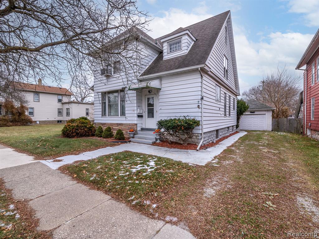 321 Cass Street