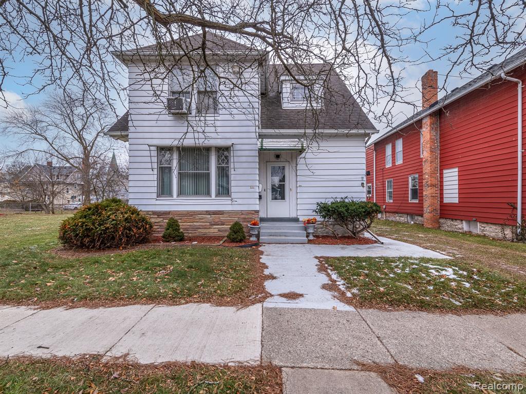 321 Cass Street