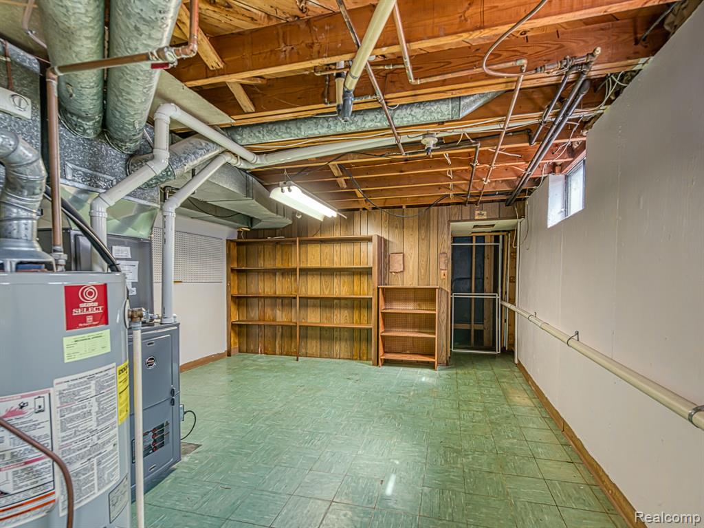 1335 Spencer Place